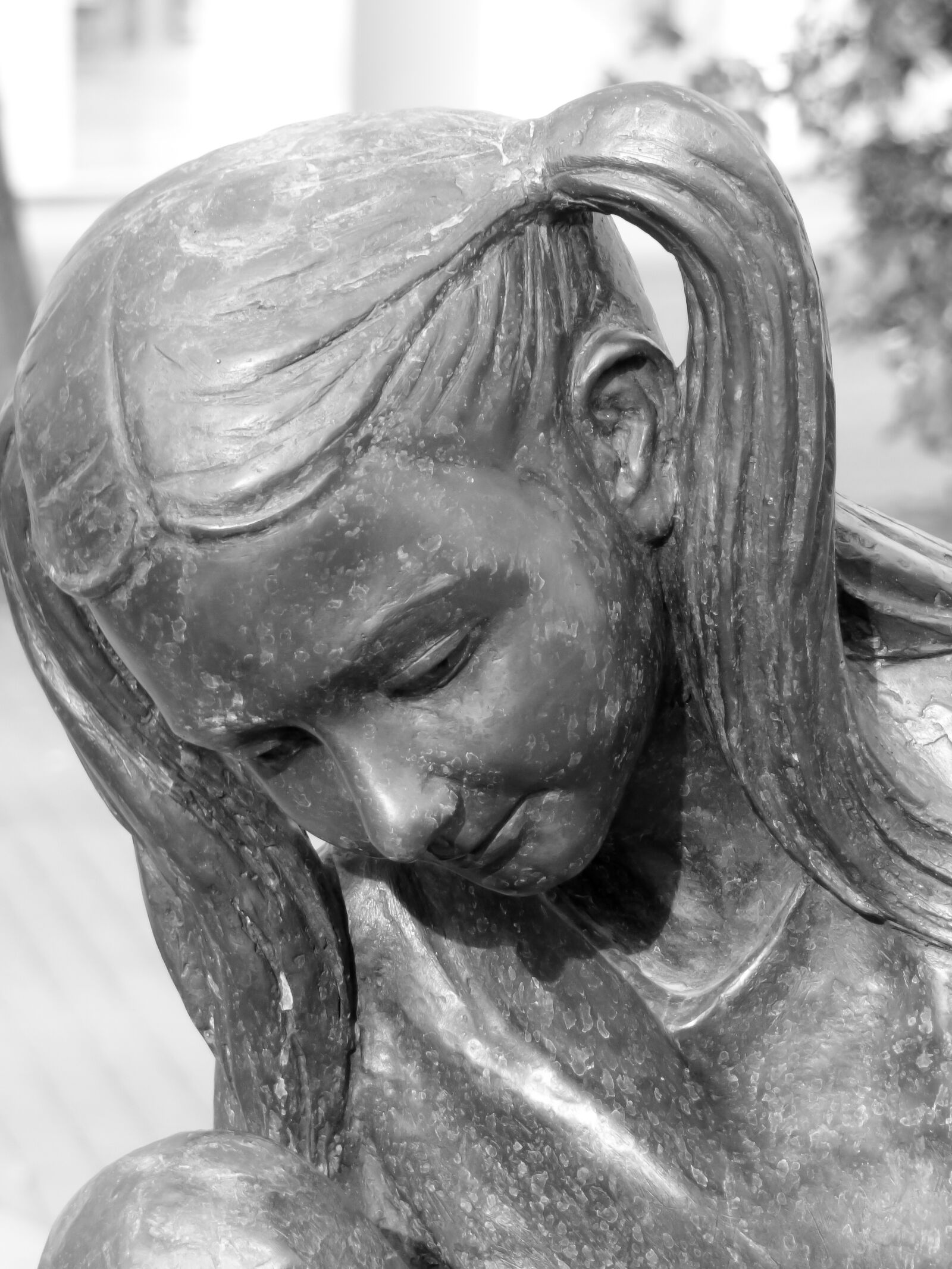 Panasonic DMC-FZ72 sample photo. Statue, bronze, bronze statue photography