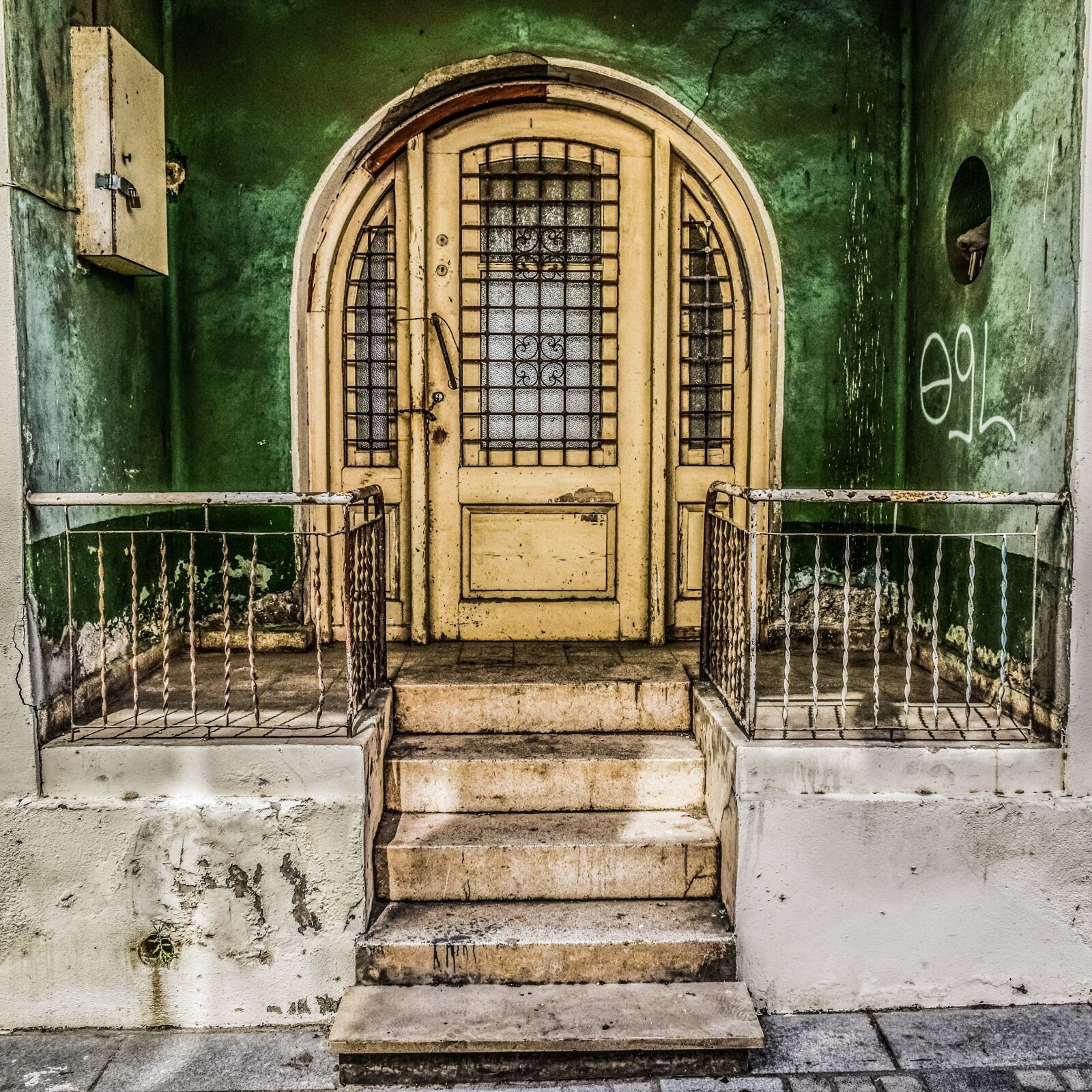 Nikon D3300 sample photo. Cyprus, old house, entrance photography
