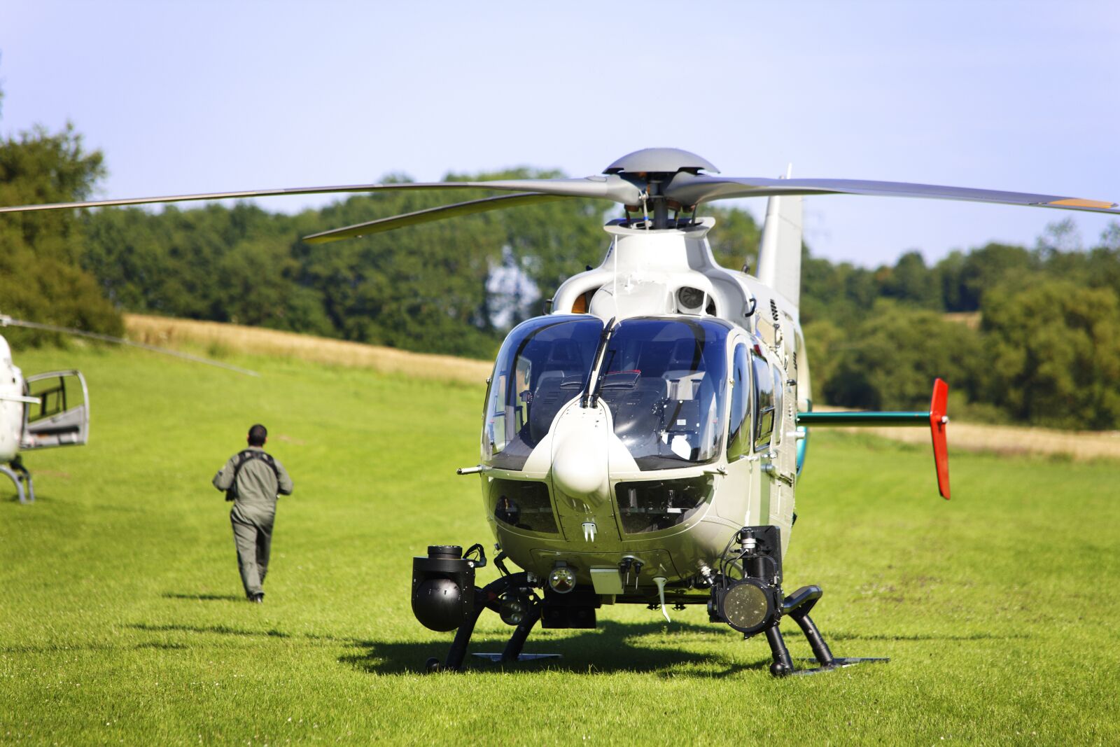 Canon EOS-1Ds Mark III sample photo. Helicopter, pilot, police photography
