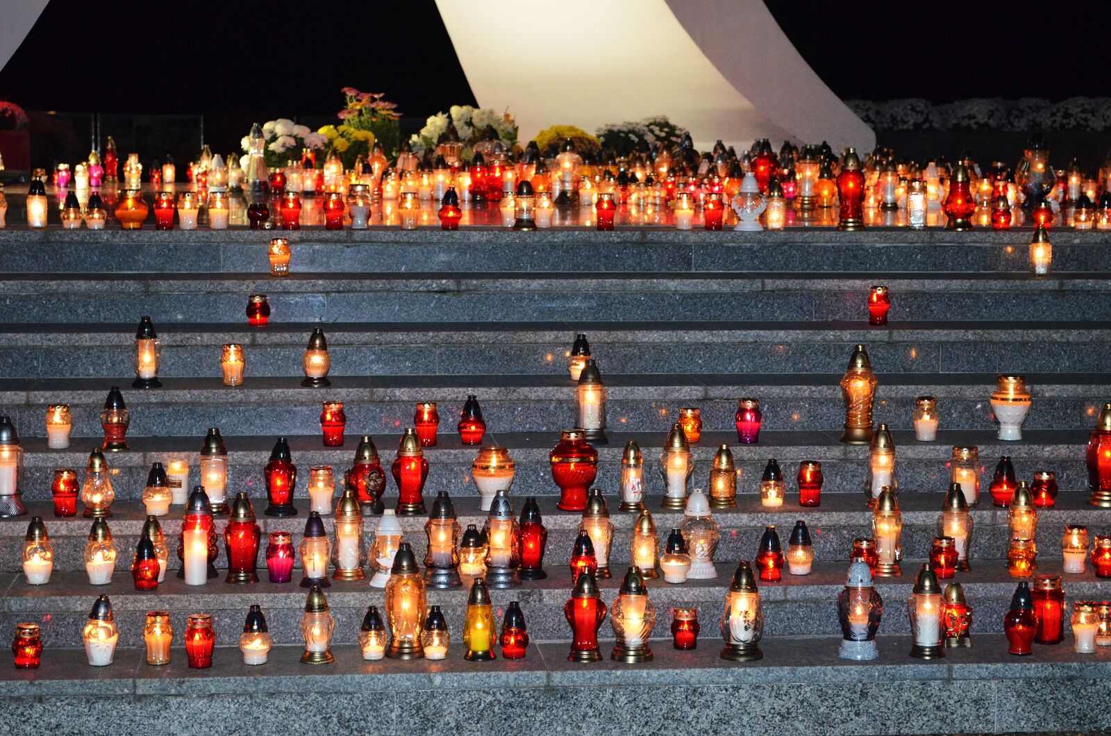 Nikon D5100 sample photo. Candle, the tomb of photography