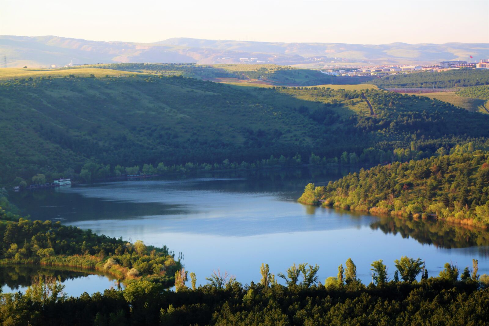 Canon EF 24-105mm F4L IS USM sample photo. Landscape, lake, water photography