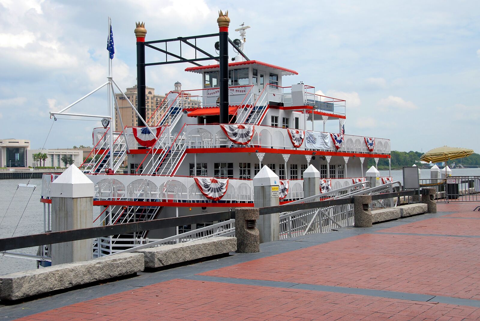 Nikon D200 sample photo. River boat, boat, savannah photography