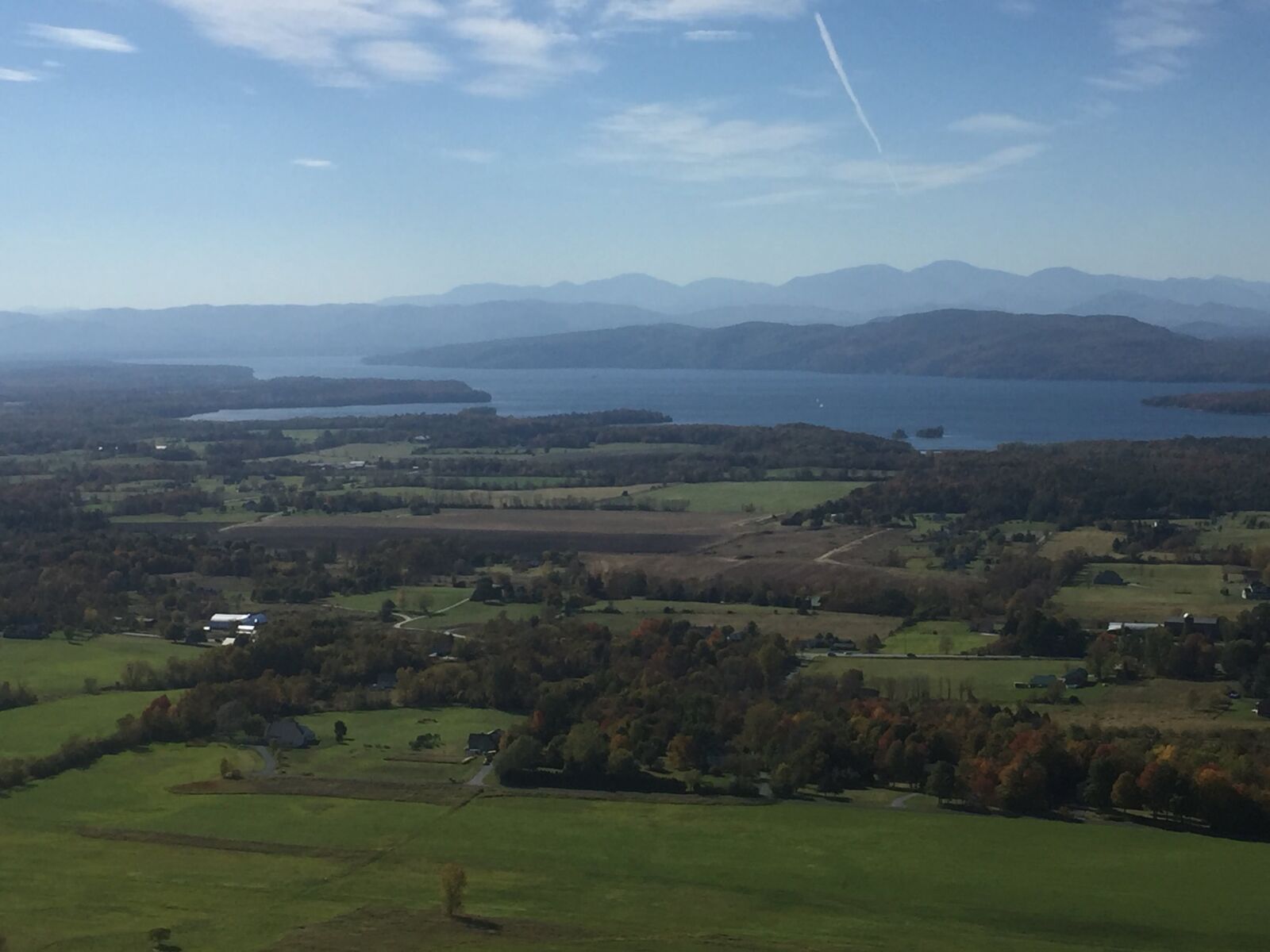 iPhone 6 back camera 4.15mm f/2.2 sample photo. Hiking, scenery, mountain photography