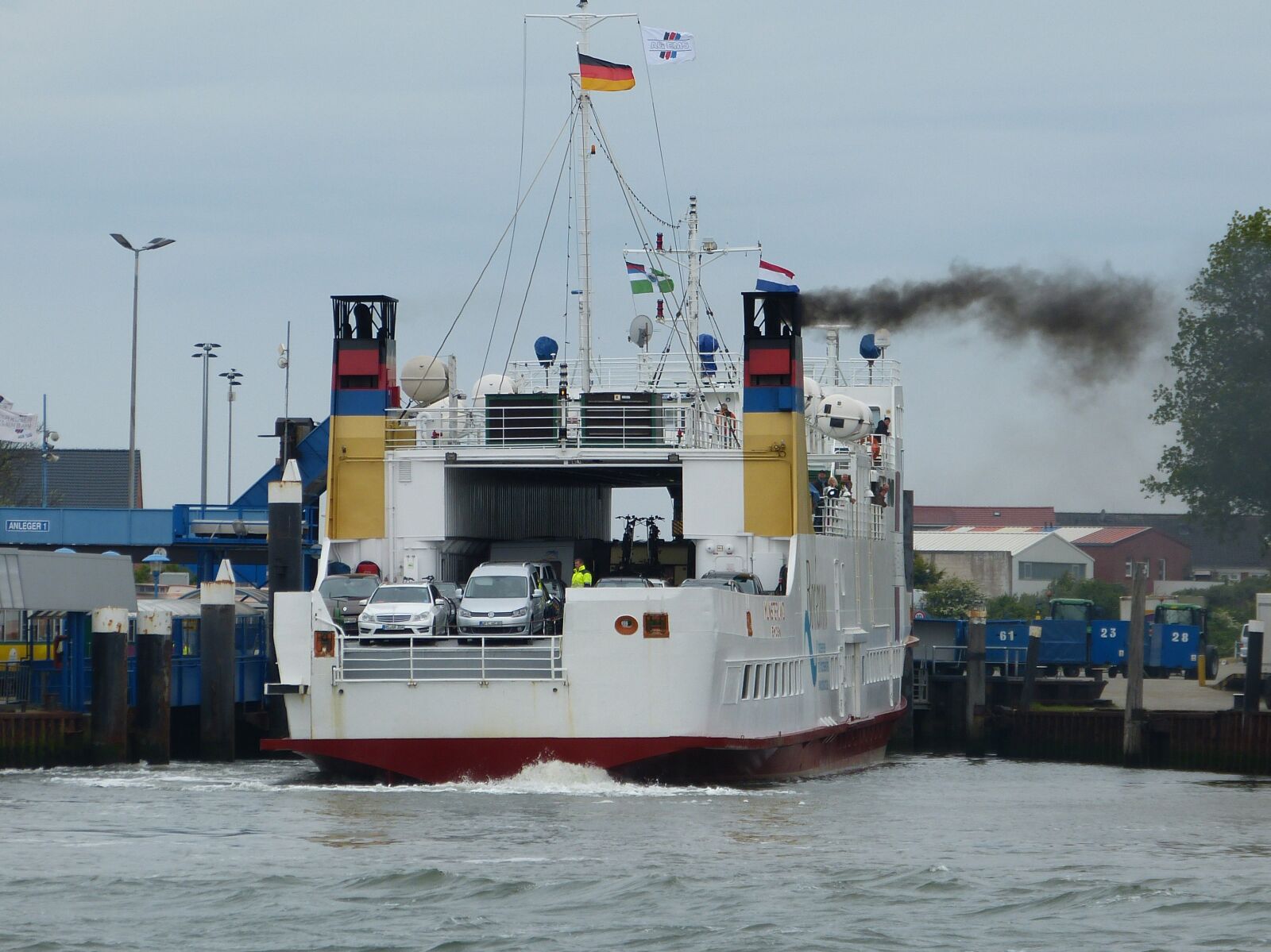 Panasonic Lumix DMC-FZ150 sample photo. Car ferry, borkum, north photography