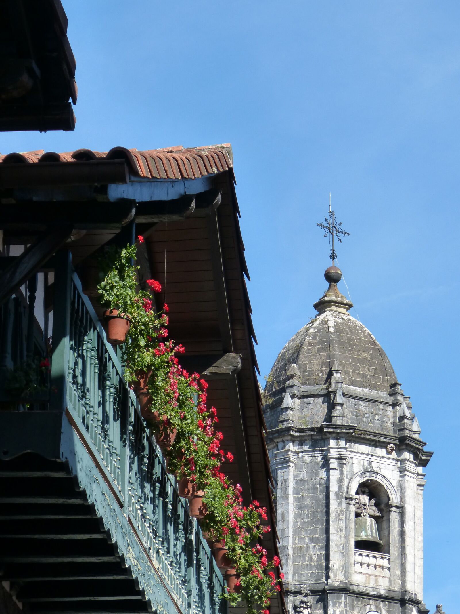 Panasonic DMC-FZ62 sample photo. Lesaka, bell tower, navarre photography