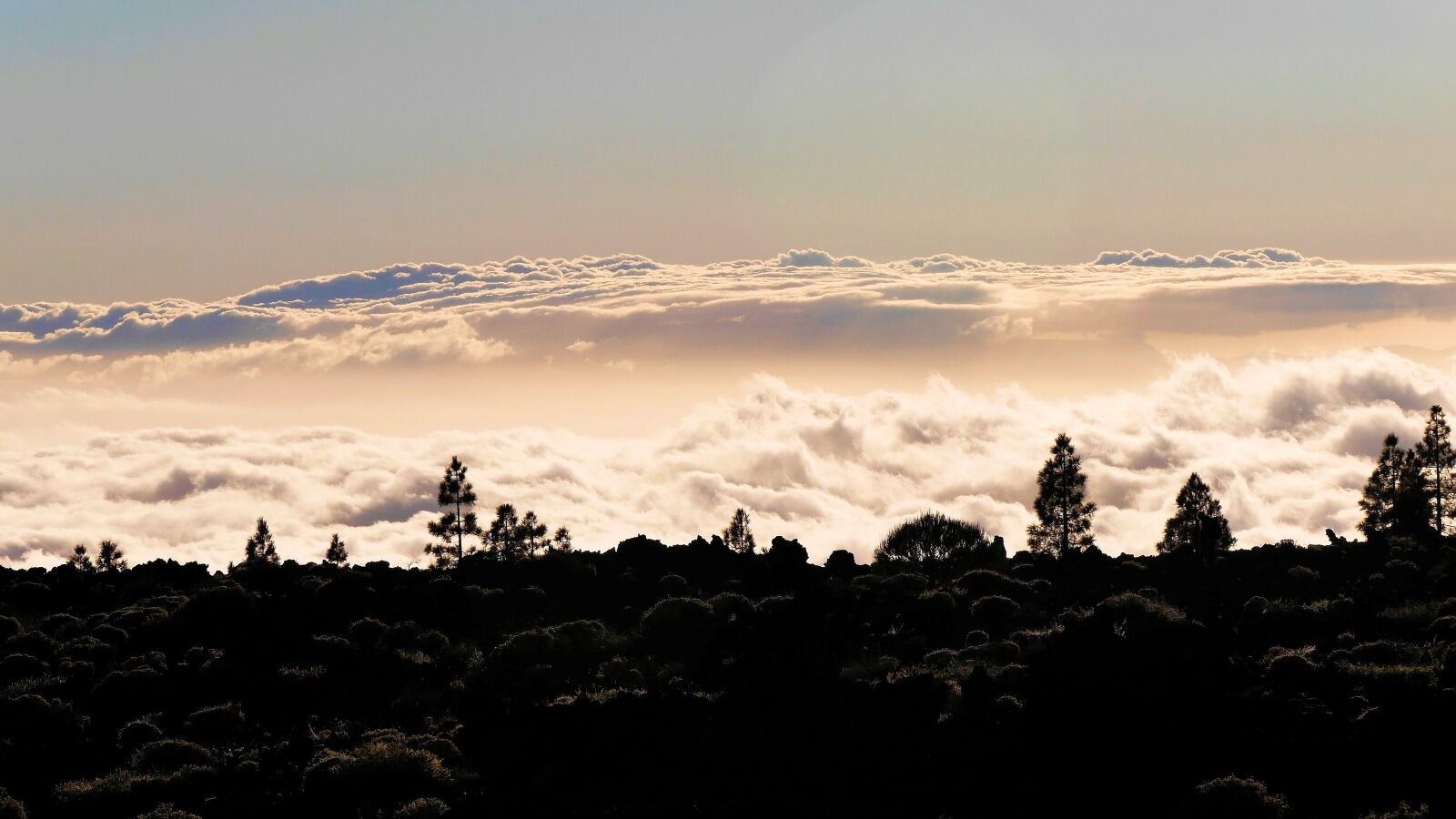 Panasonic Lumix DMC-G6 sample photo. Tenerife, clouds, landscape photography