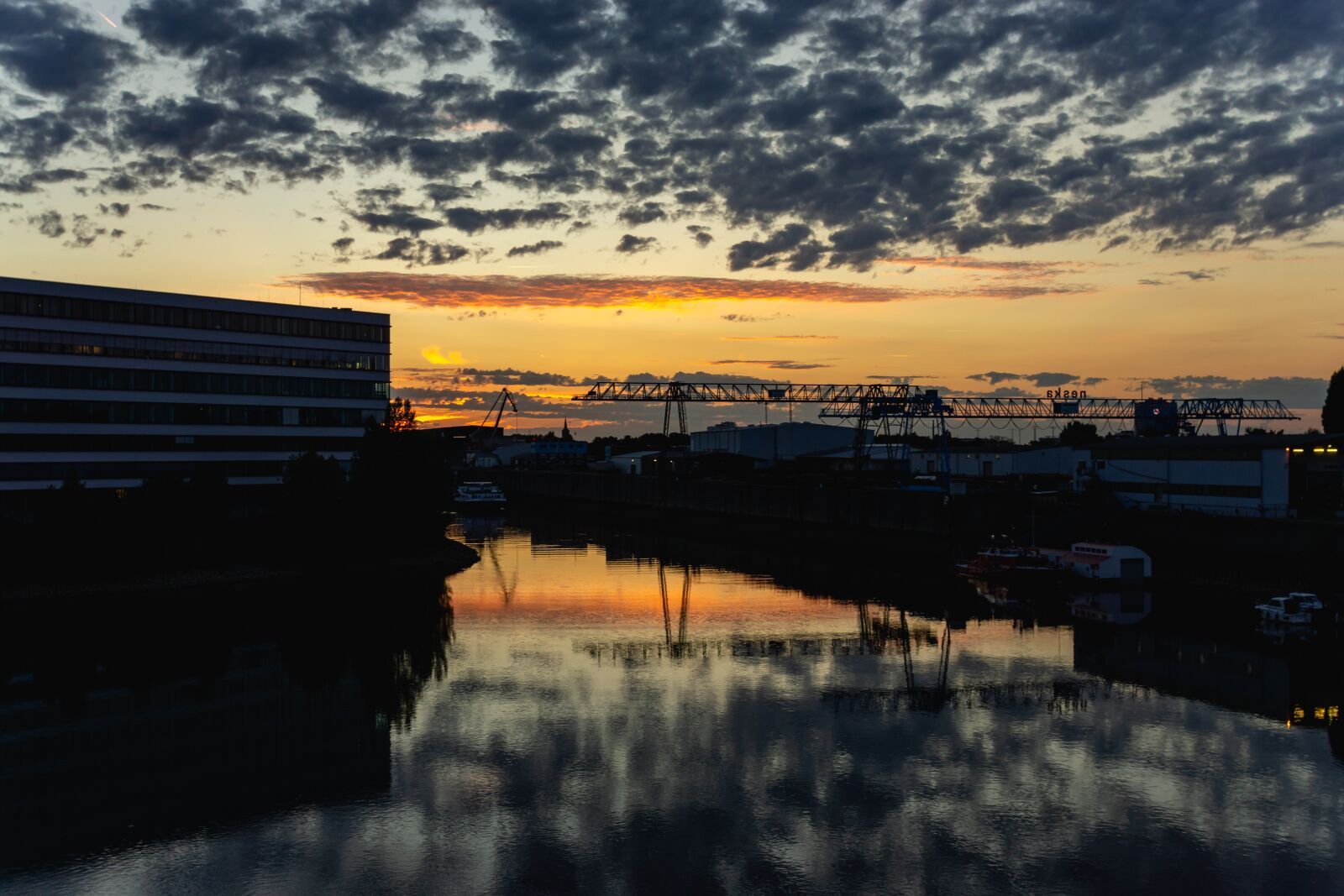 Sony SLT-A65 (SLT-A65V) sample photo. Sunset, clouds, sky photography