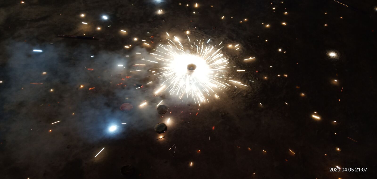 vivo 1806 sample photo. Fireworks, kites, nights photography