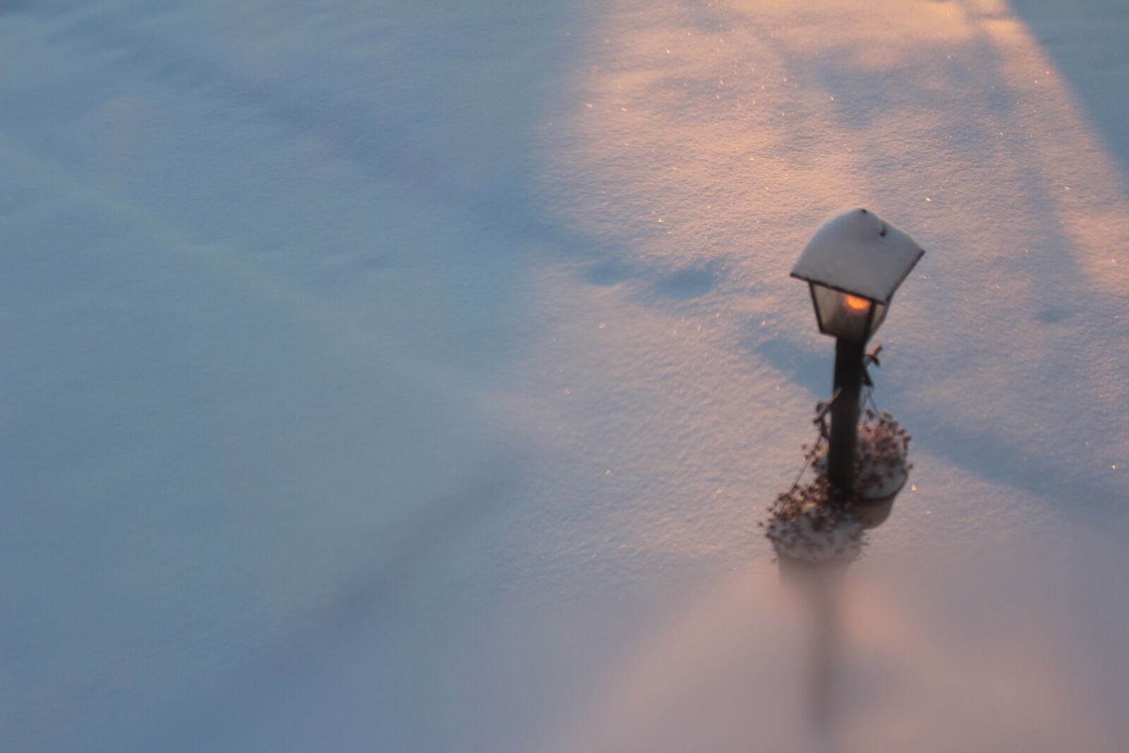 Canon EOS 600D (Rebel EOS T3i / EOS Kiss X5) sample photo. Snow, winter, christmas photography