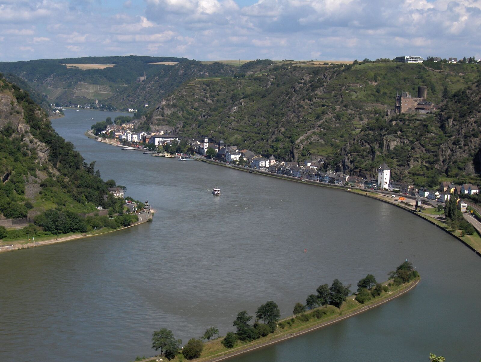 HP PHOTOSMART R717 (V01.00) sample photo. The upper middle rhine photography