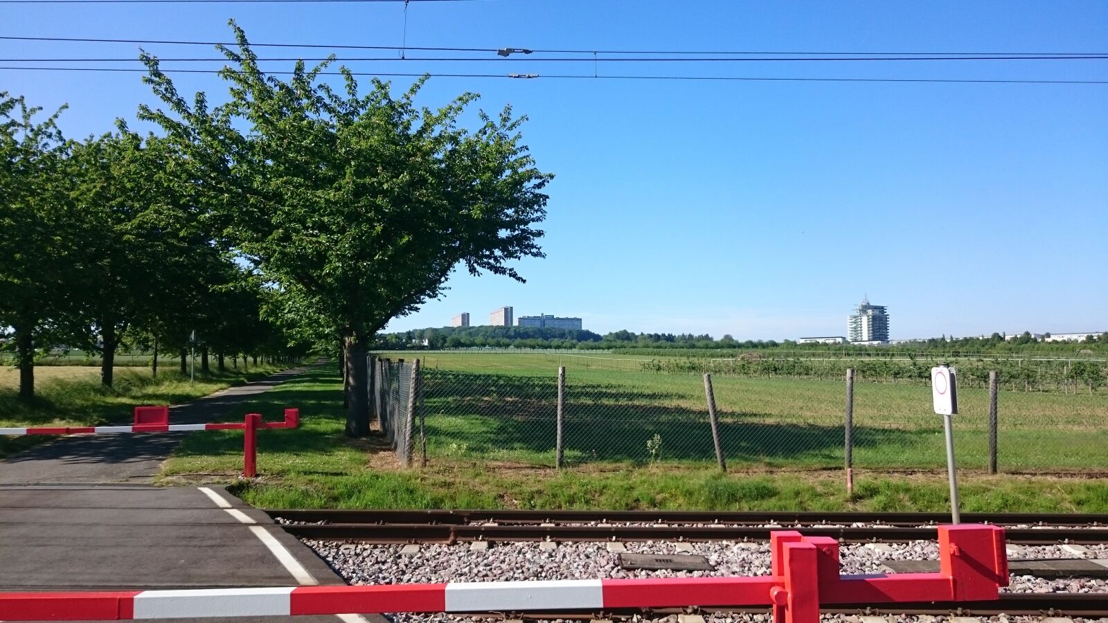 Sony Xperia Z3 sample photo. Nature, railway, city photography