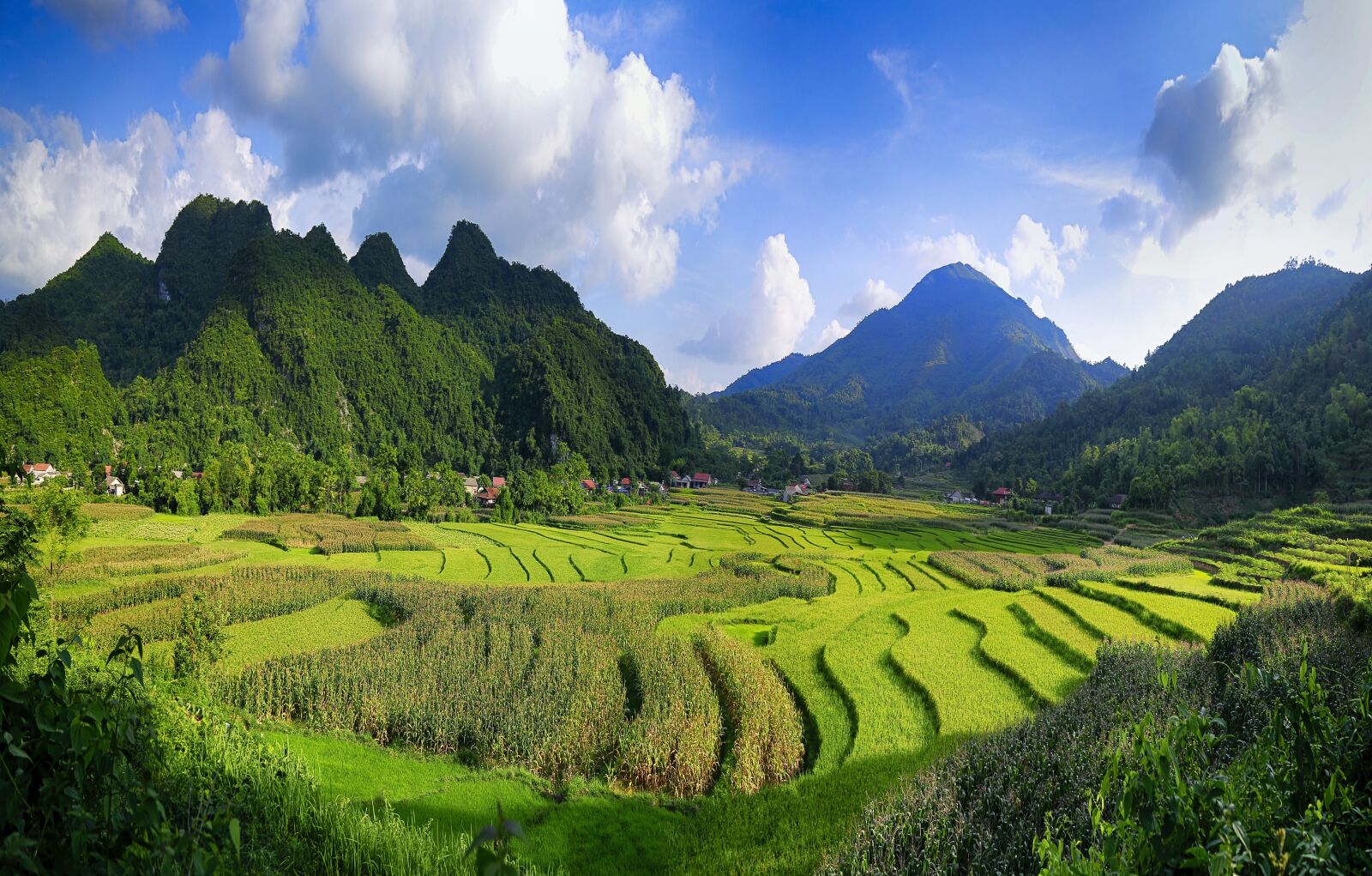 Canon EOS 6D + Canon EF 24-105mm F4L IS USM sample photo. Vietnam, canh dep, clouds photography