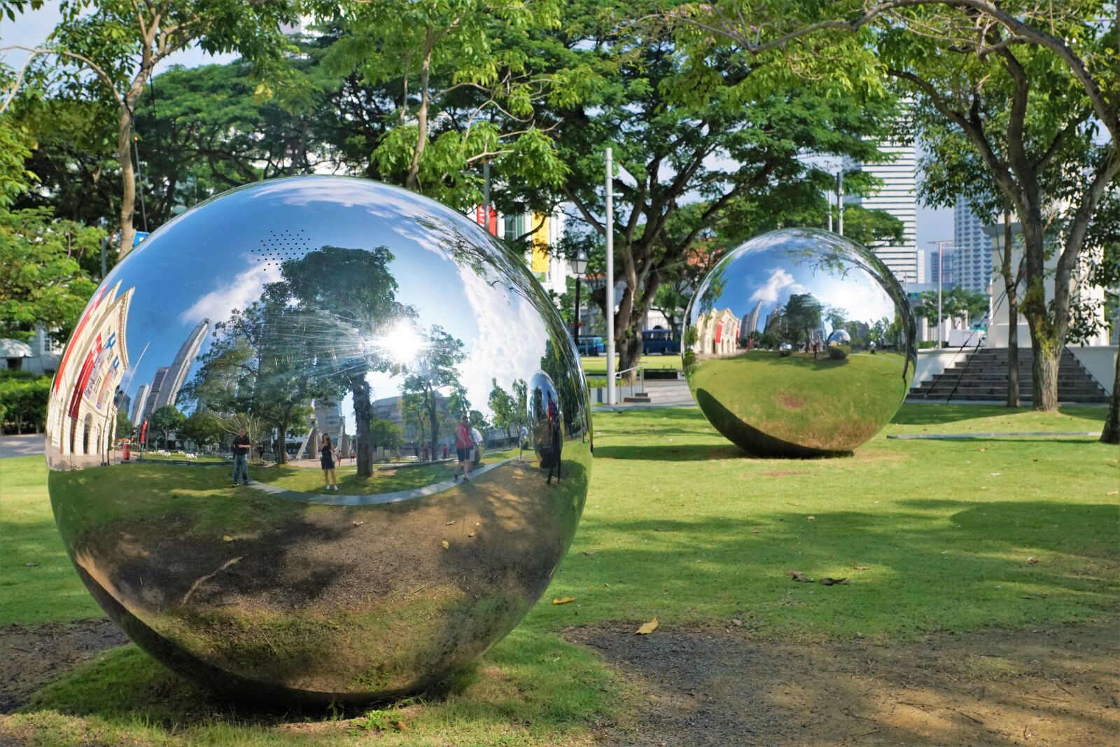 Sony ILCA-77M2 + Sony DT 16-50mm F2.8 SSM sample photo. Spherical, ball, universe photography