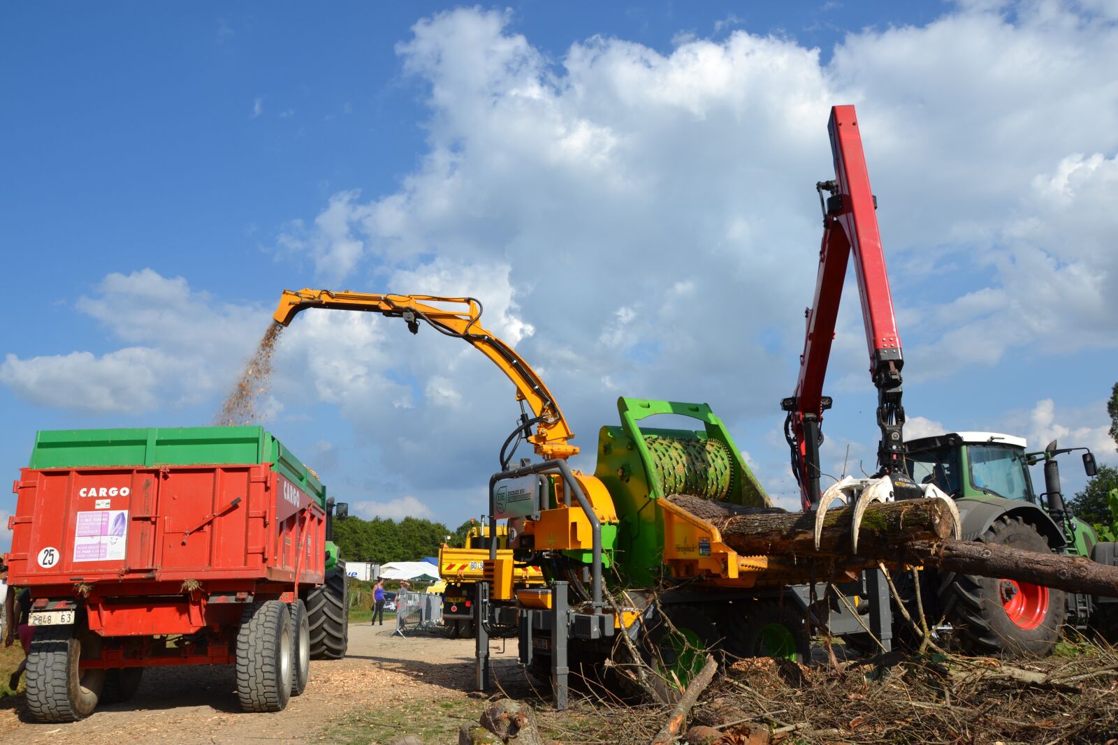 Nikon D3100 sample photo. Grinding, wood, agricultural photography