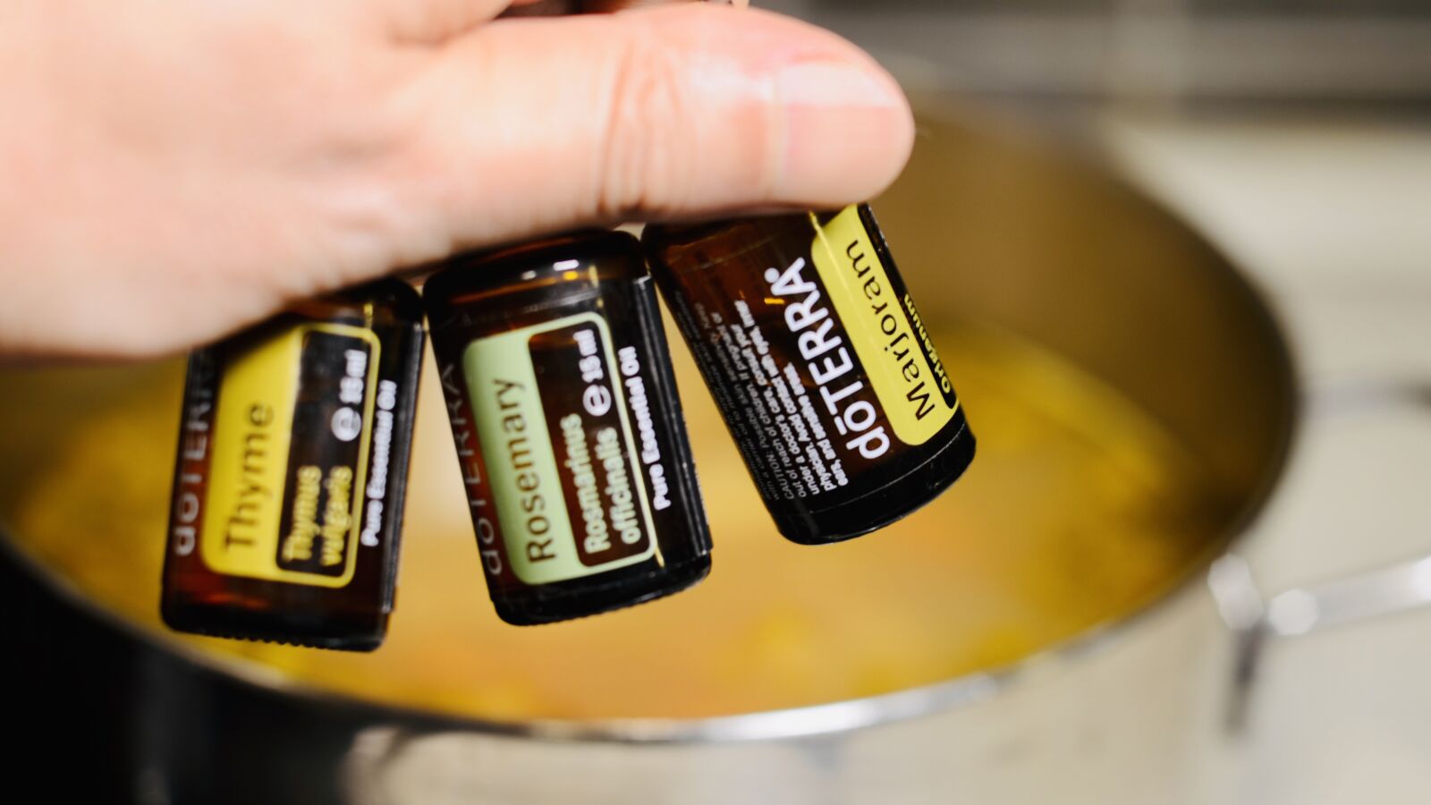 Nikon D7000 sample photo. Cooking, essential, oils photography
