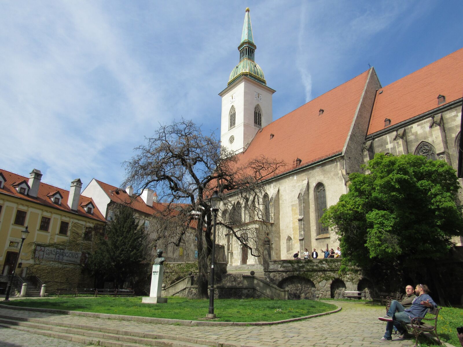 Canon PowerShot SX530 HS sample photo. Bratislava, slovakia, center photography