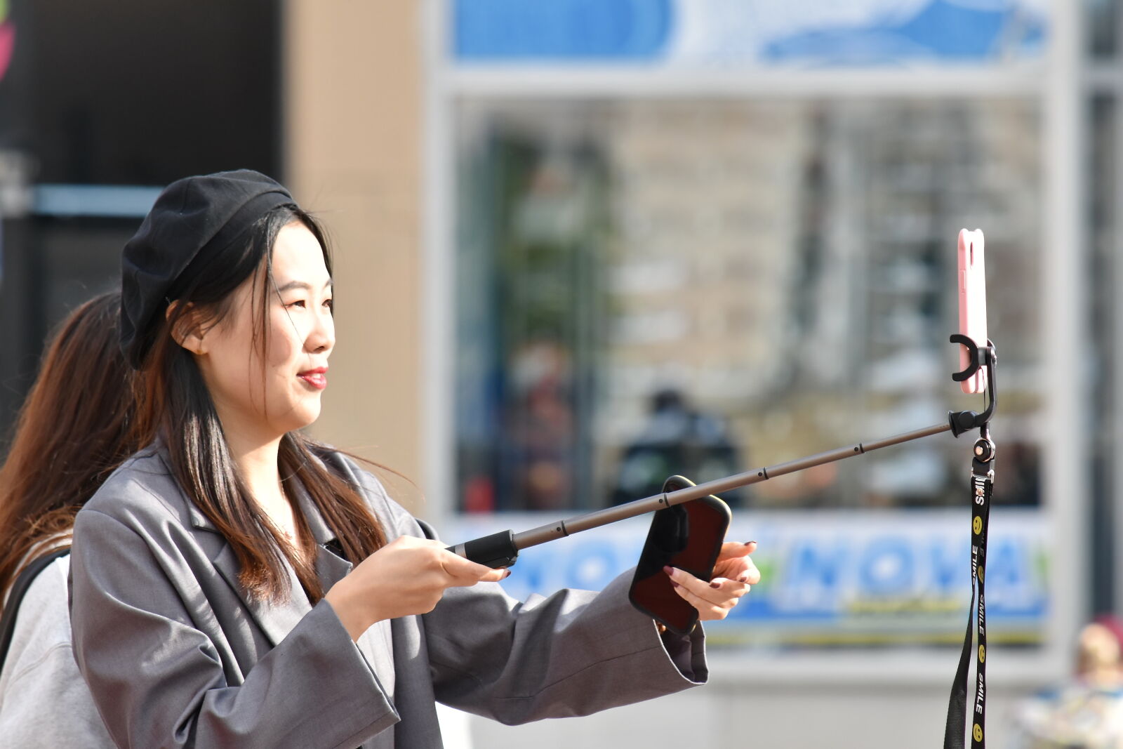 Nikon D5500 sample photo. Asian, businesswoman, mobile phone photography