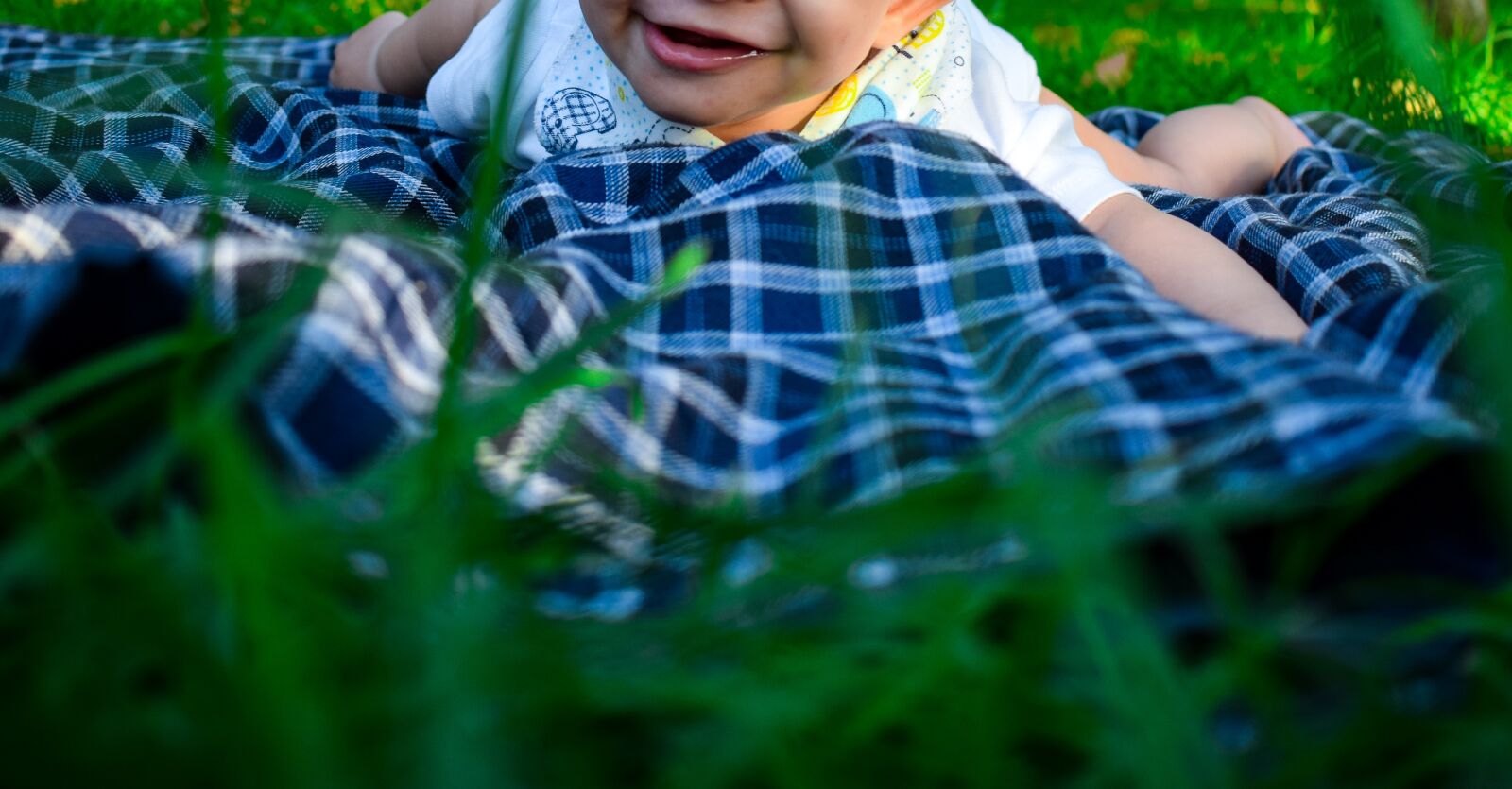 Nikon D3300 sample photo. Baby, grass, nature photography