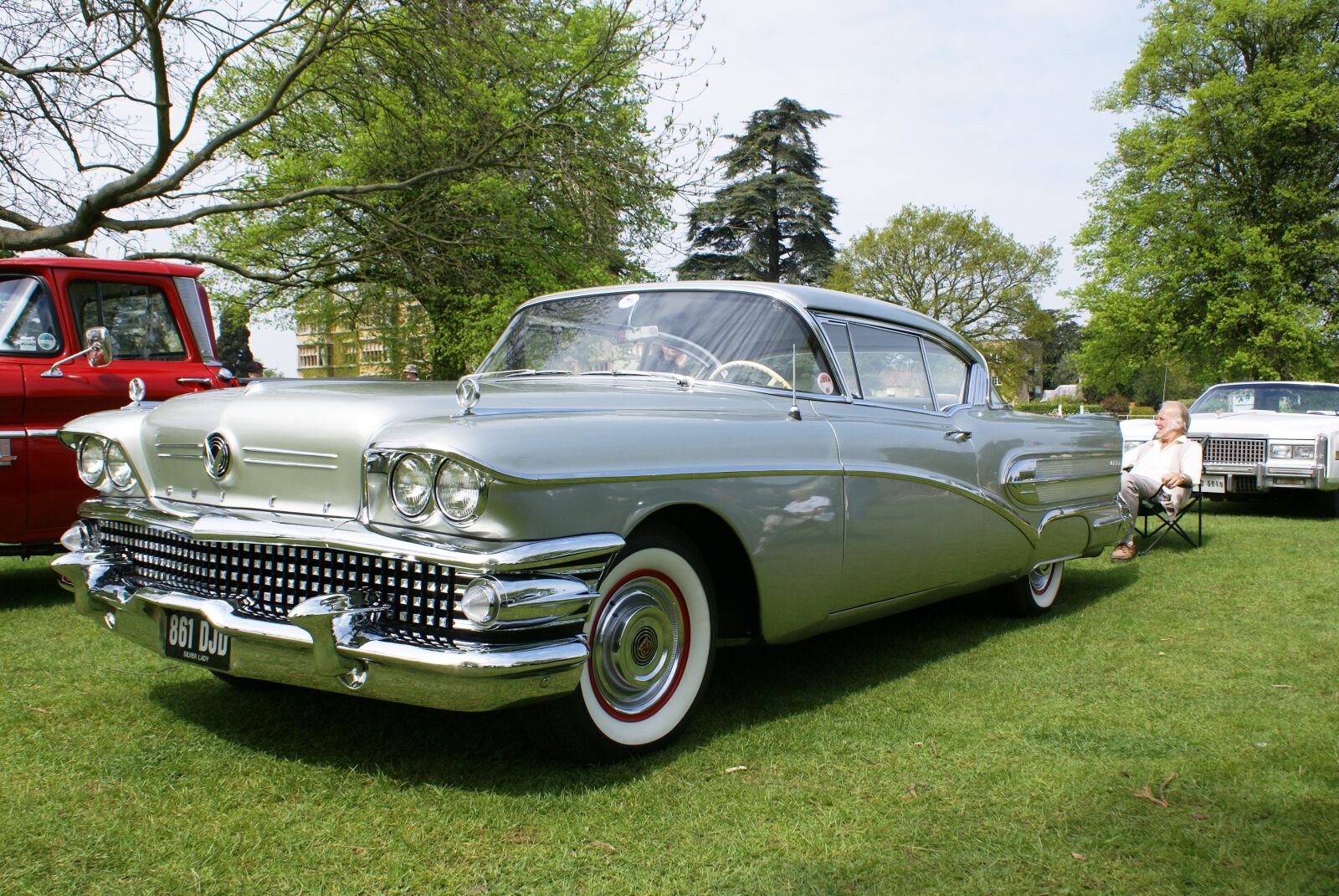 Sony Alpha DSLR-A100 sample photo. Buick, car, automobile photography