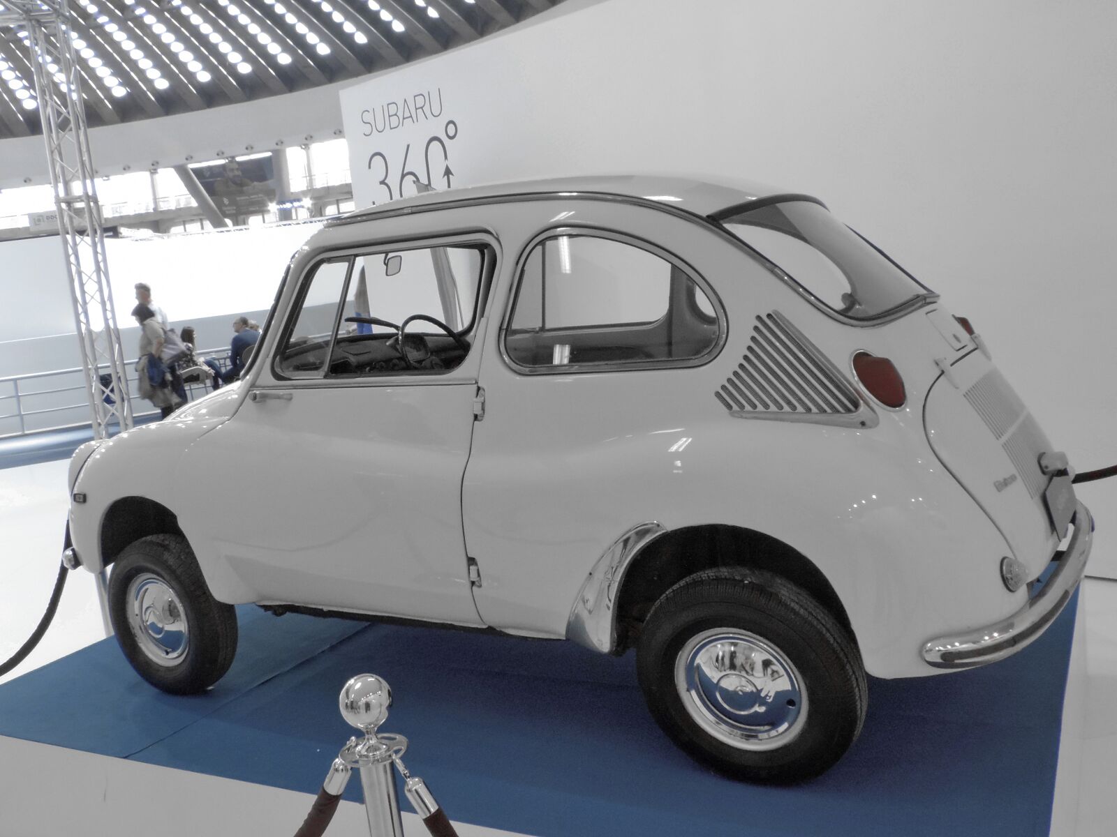 Nikon Coolpix P520 sample photo. Car, nostalgia, old, show photography