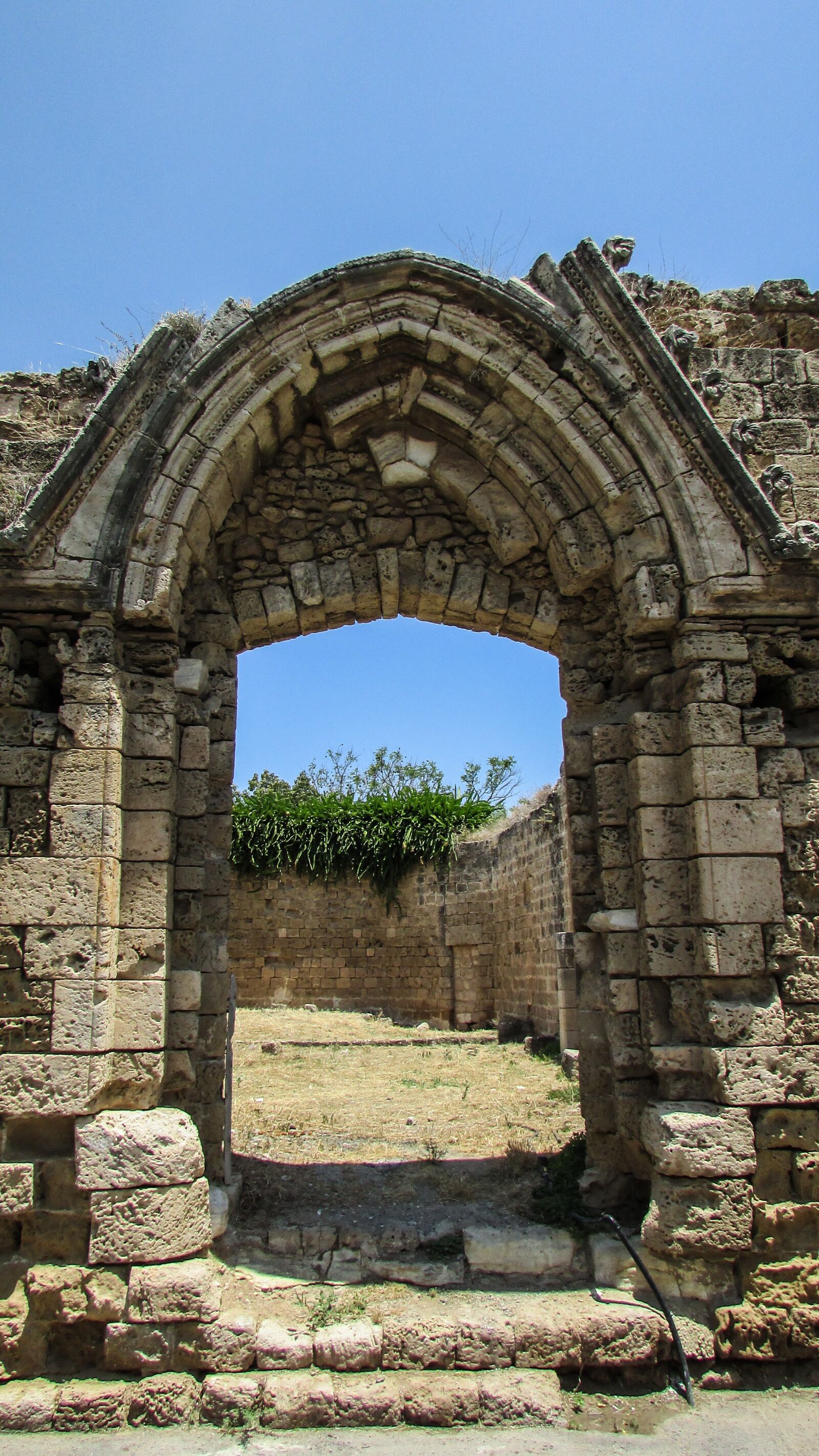Canon PowerShot SX400 IS sample photo. Cyprus, famagusta, church photography