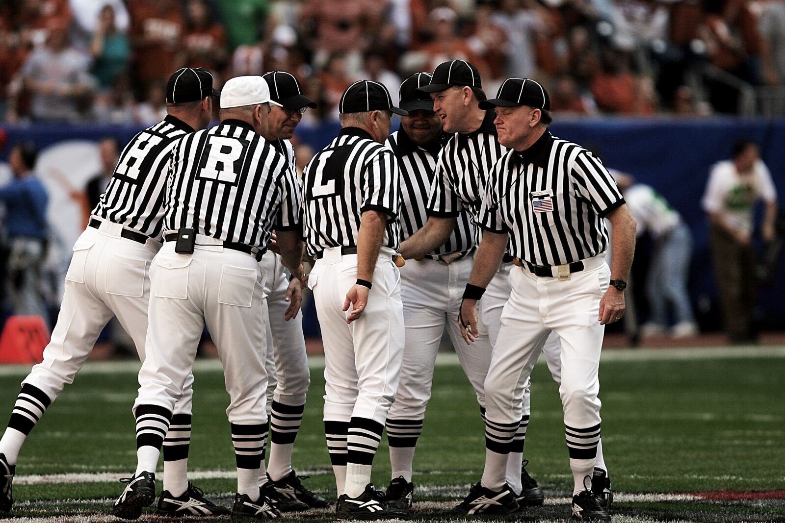 Canon EOS 20D sample photo. American football, referee, team photography