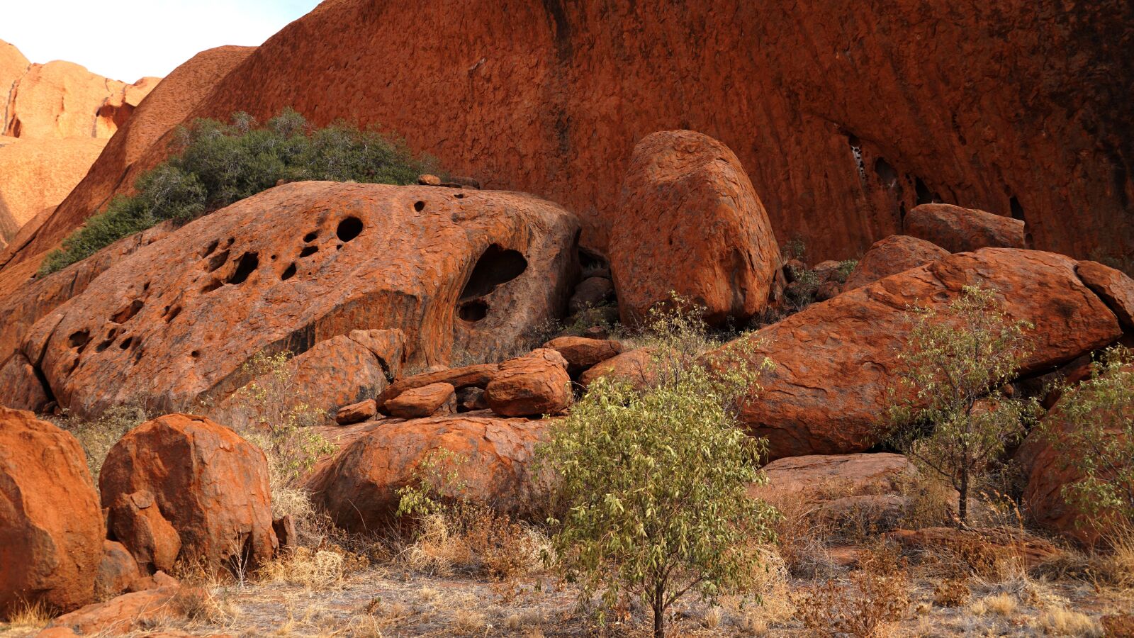 Sony DT 18-135mm F3.5-5.6 SAM sample photo. Australia, outback, rock formation photography