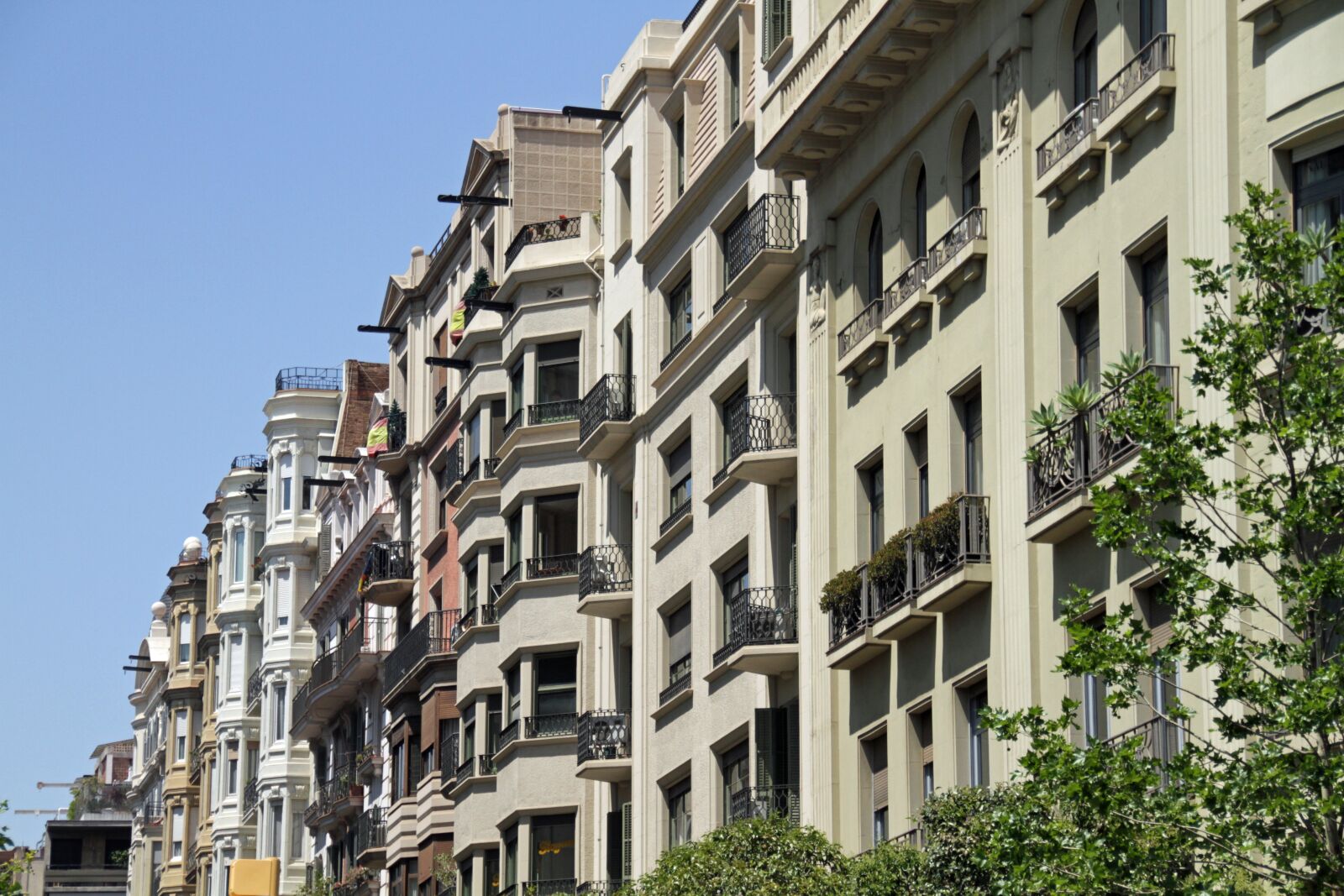 Canon EOS 7D sample photo. Architecture, spain, barcelona photography