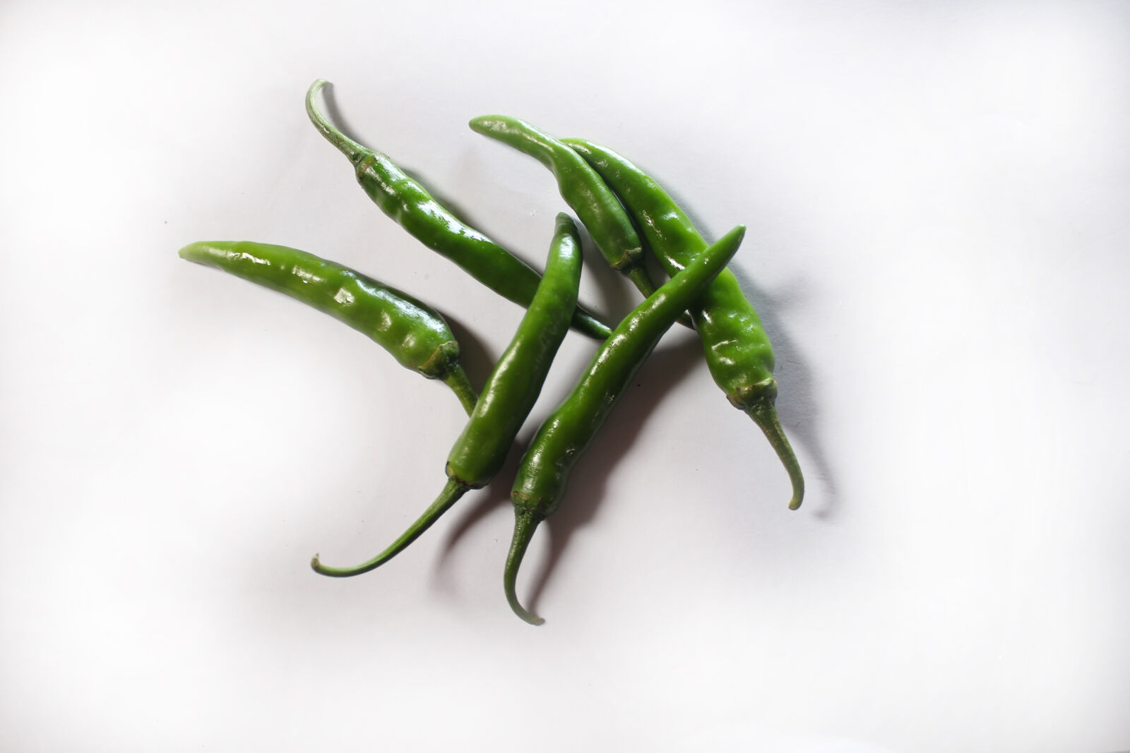 Canon EOS 700D (EOS Rebel T5i / EOS Kiss X7i) sample photo. Green, chilli, green, mirchi photography
