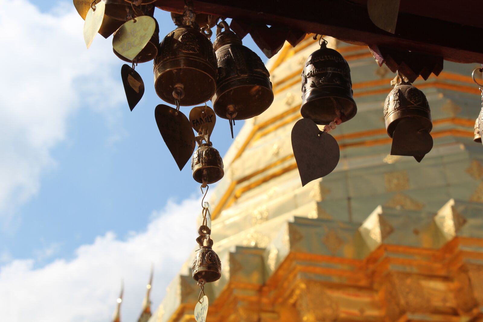 Canon EOS 600D (Rebel EOS T3i / EOS Kiss X5) sample photo. Chiangmai, temple, religion photography