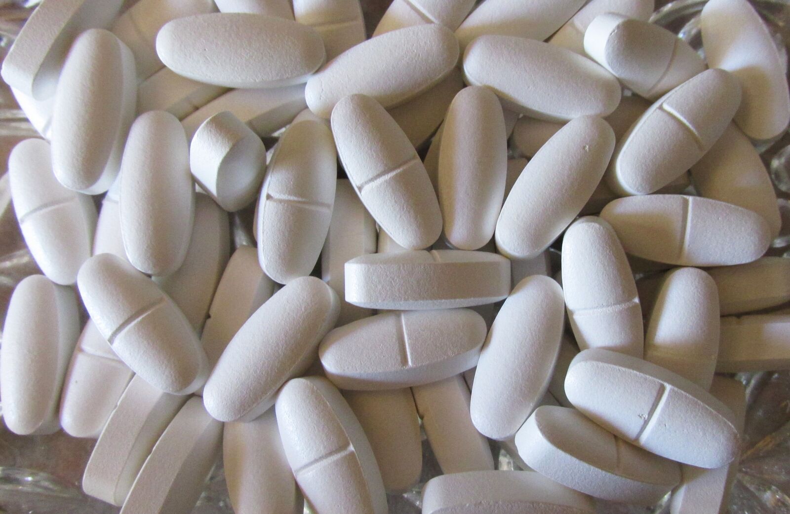 Canon PowerShot SX170 IS sample photo. Vitamin d, calcium, tablets photography