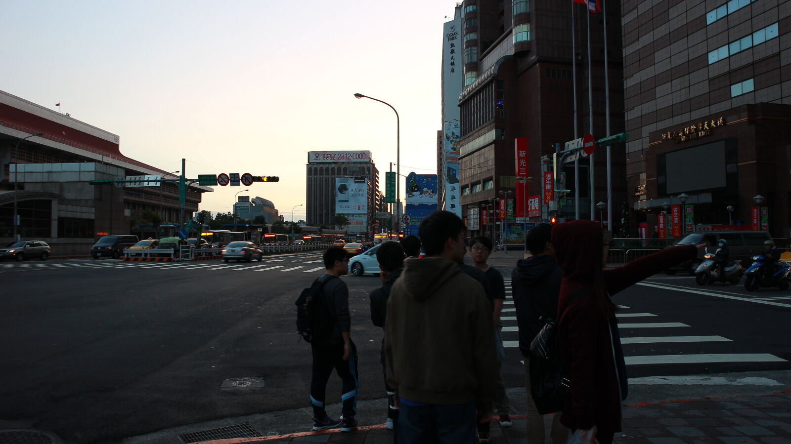 Canon EOS M sample photo. People, in, city, against photography