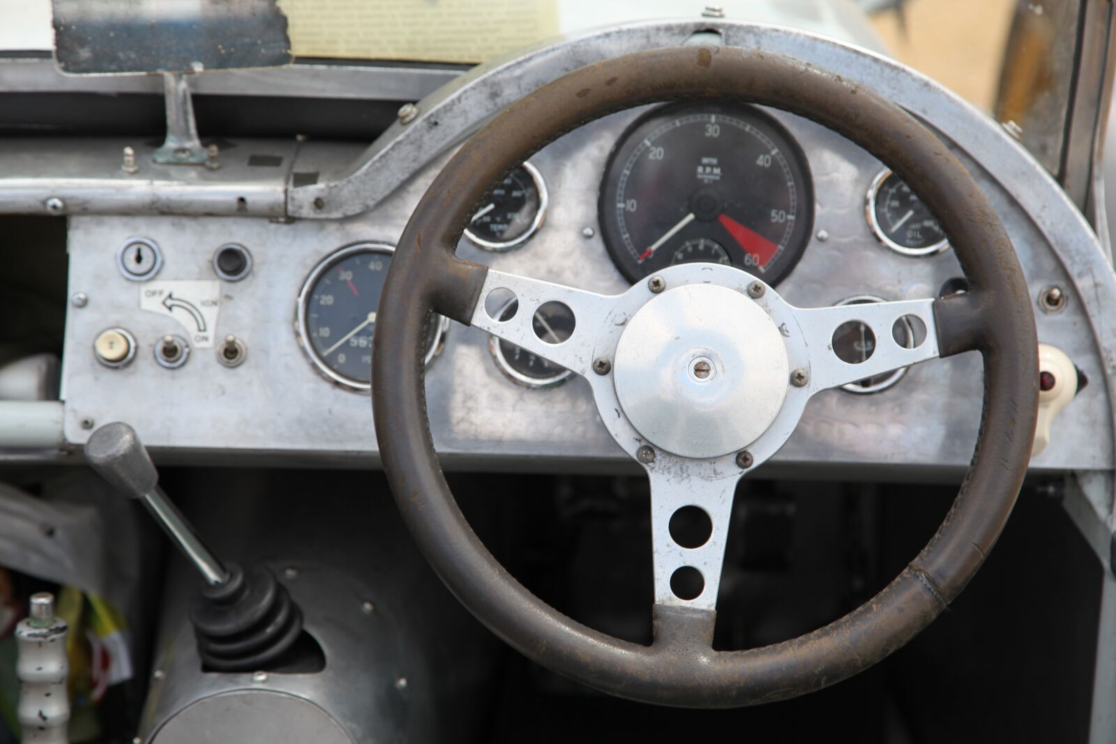 Canon EOS 5D Mark II sample photo. Car, steering wheel, classical photography