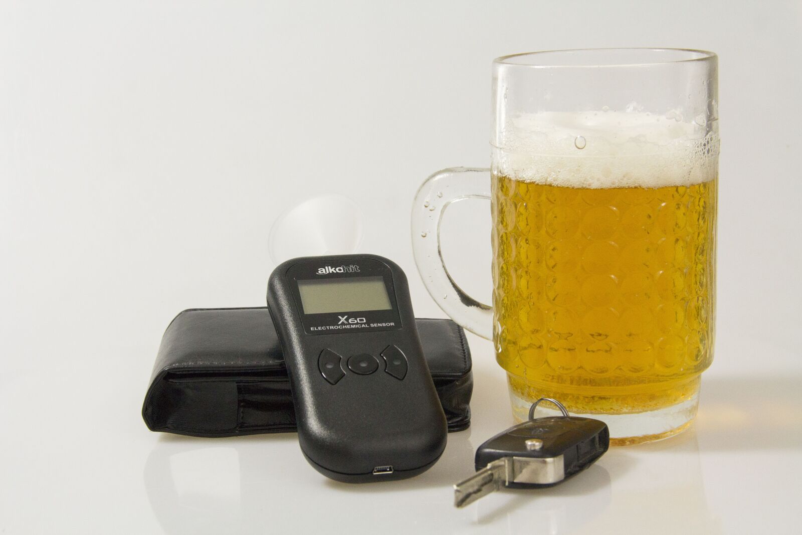 Canon EF-S 18-135mm F3.5-5.6 IS sample photo. Breathalyser, the police, sobriety photography