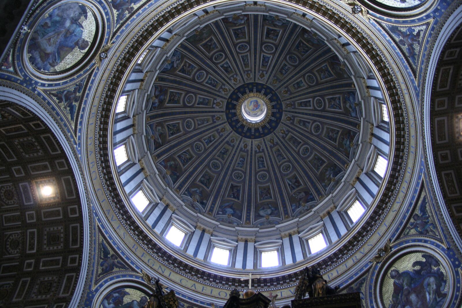 Canon EOS 400D (EOS Digital Rebel XTi / EOS Kiss Digital X) sample photo. St peter's basilica, dome photography