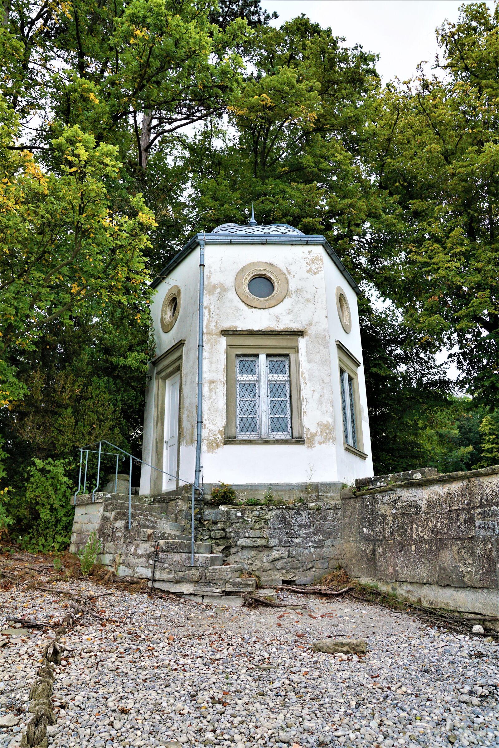 Sony ILCA-77M2 + Sony DT 16-50mm F2.8 SSM sample photo. Chapel, constance, summer photography