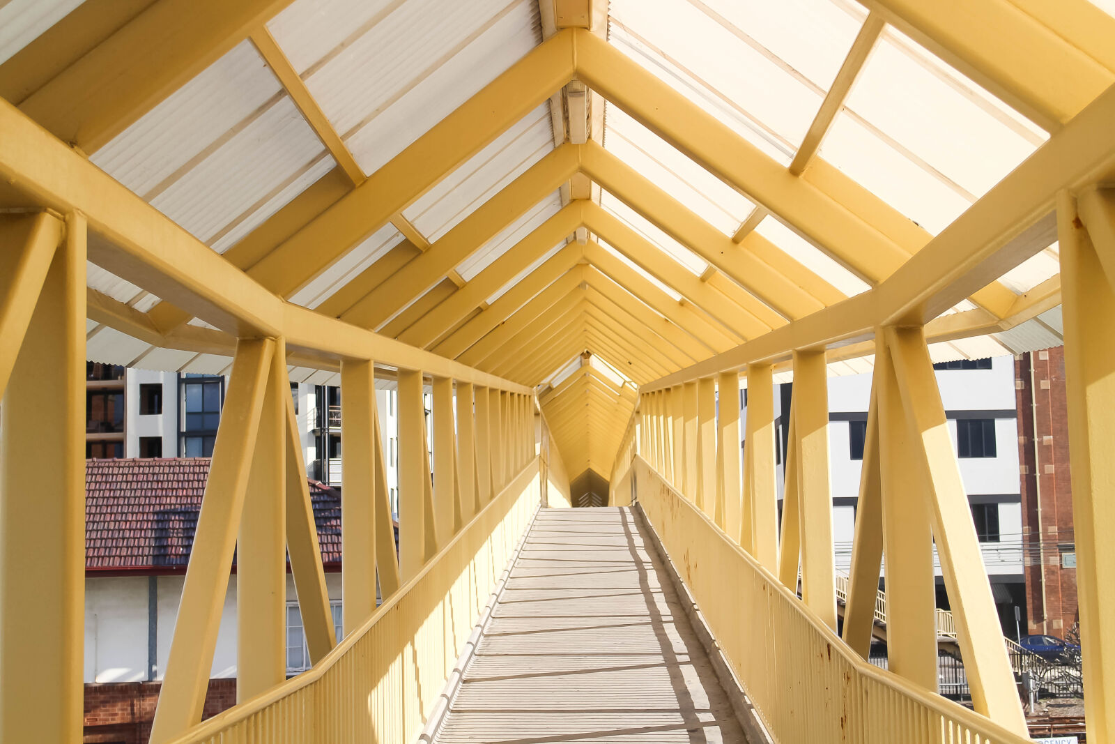 Canon EOS M2 sample photo. Architecture, bridge, building, building photography