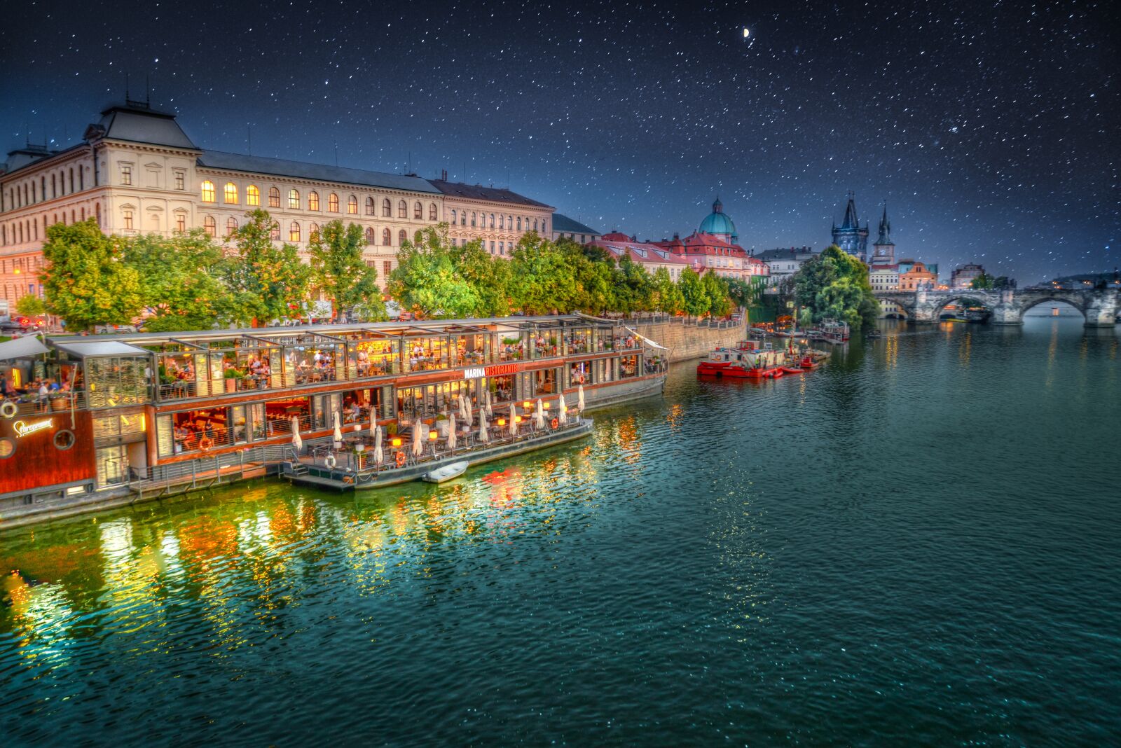 Nikon D610 sample photo. Prague, night, river photography