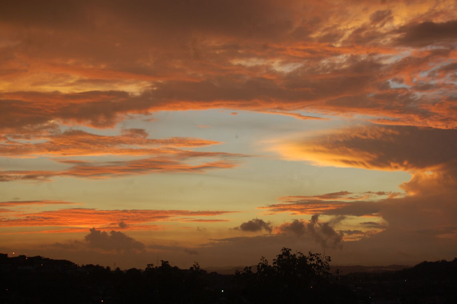 Nikon D40 sample photo. Sky, solar, between photography