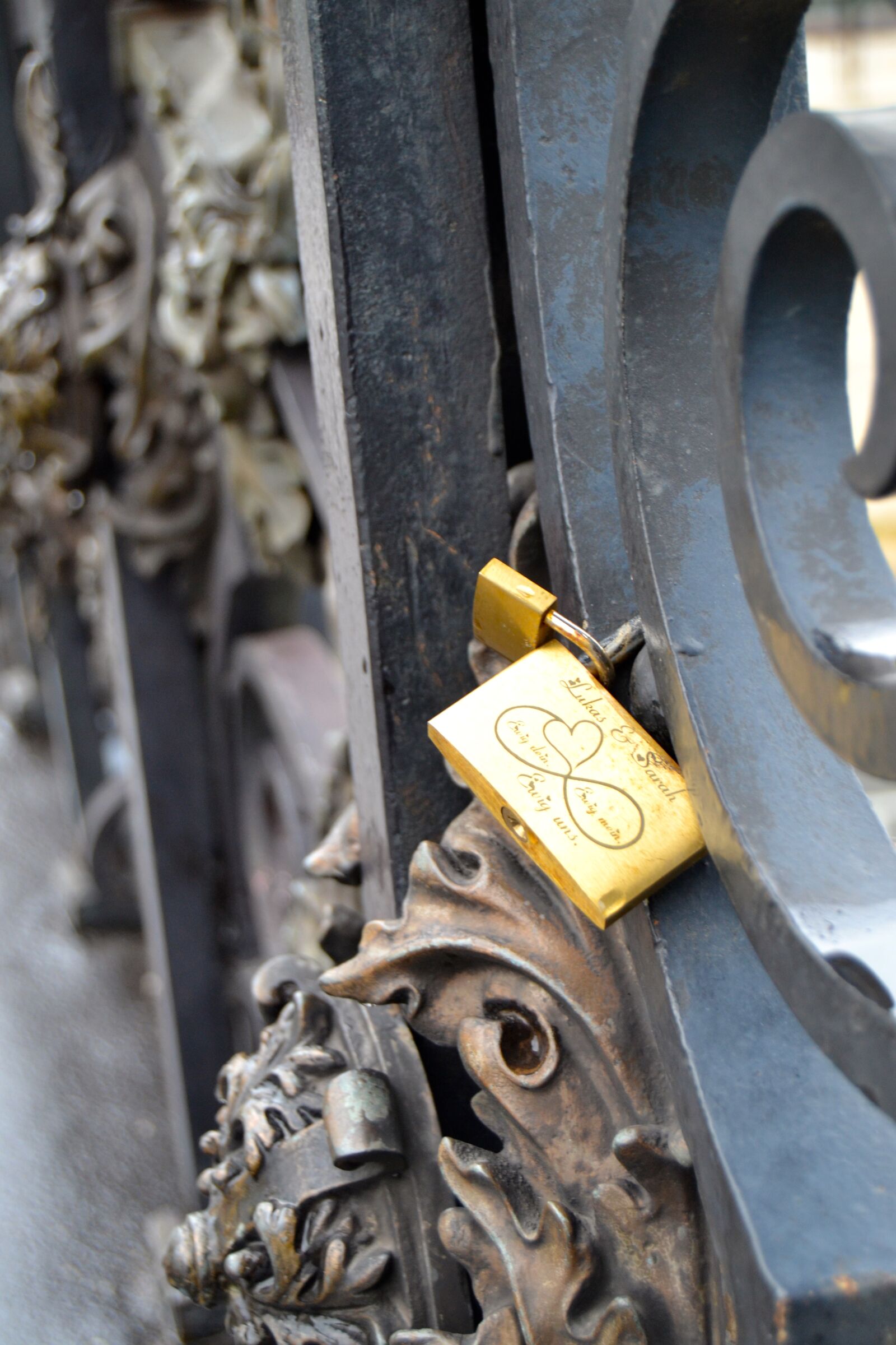 Nikon D3100 sample photo. Bridge, key, lock, love photography