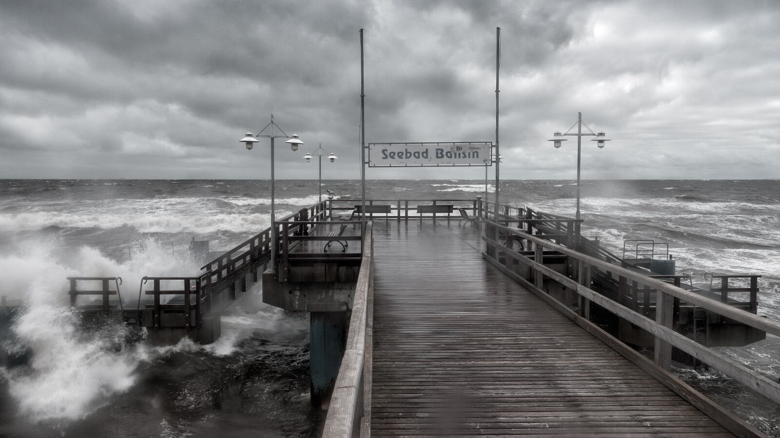 Canon EF-S 18-55mm F3.5-5.6 II sample photo. Sea bridge, bansin, clouds photography
