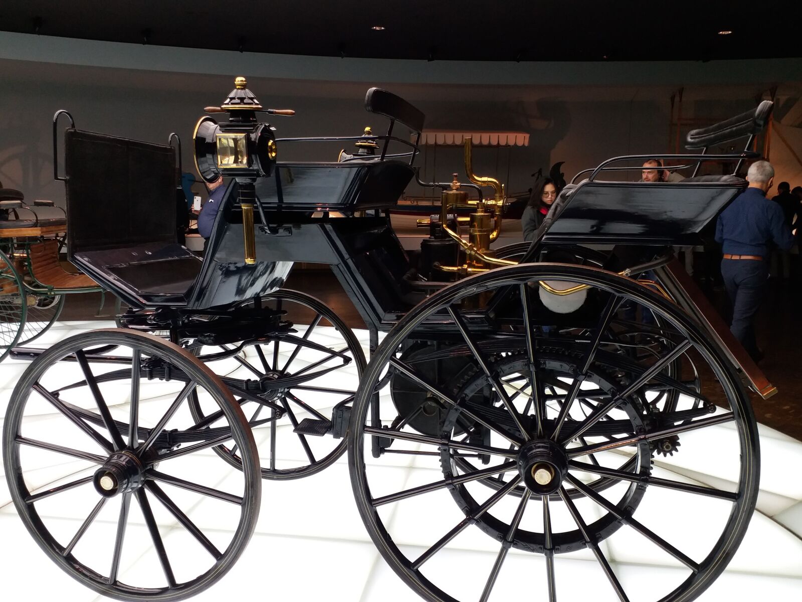 Samsung SM-G6100 sample photo. Mercedes benz, museum, stuttgart-04 photography