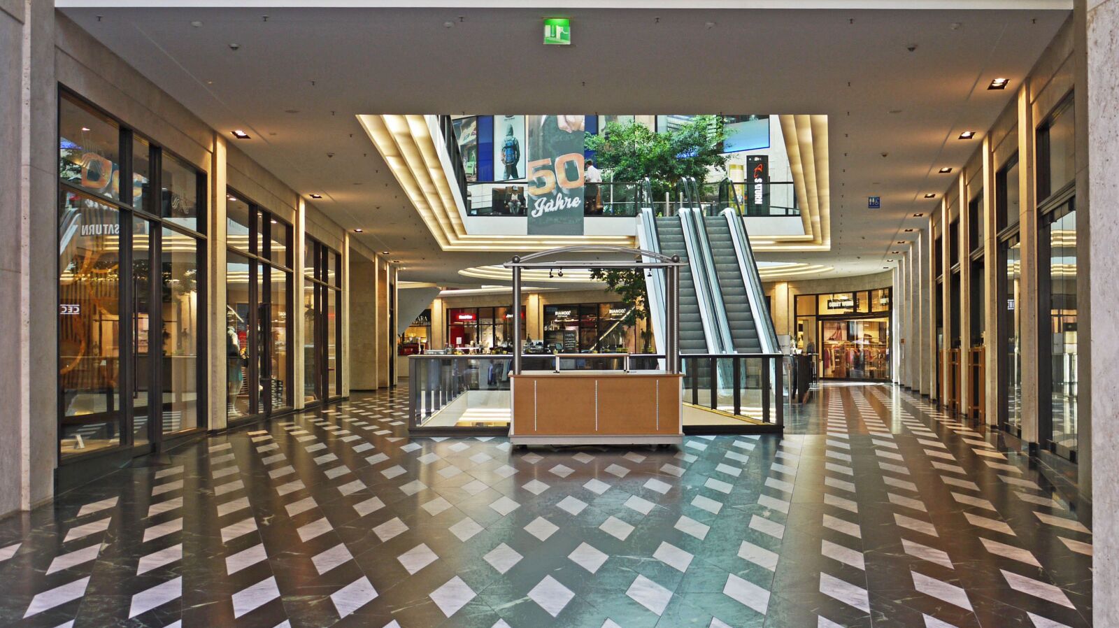 Panasonic Lumix DMC-G1 sample photo. Mall, shopping arcade, retail photography