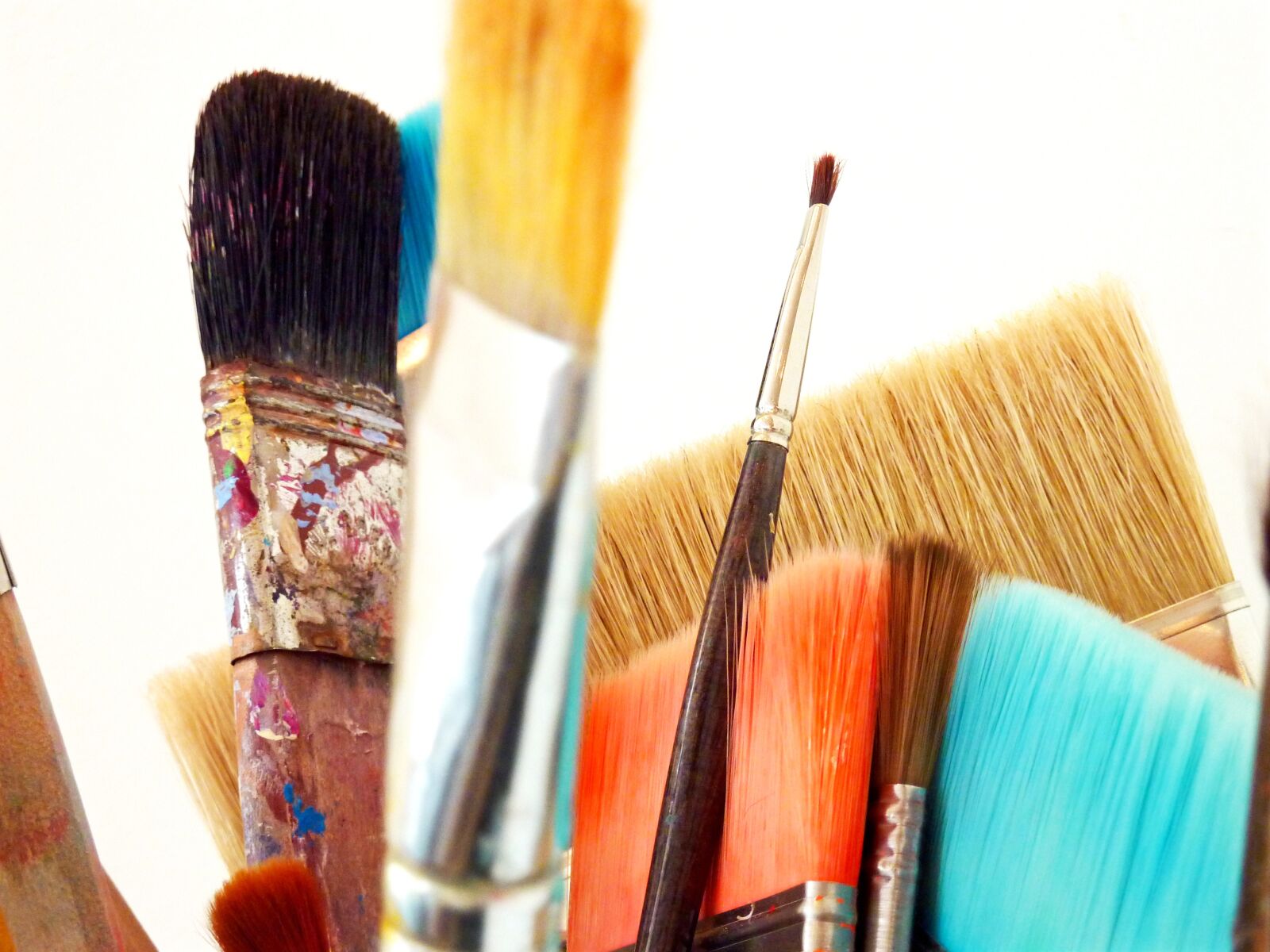 Panasonic DMC-TZ7 sample photo. Brush, paint, art photography