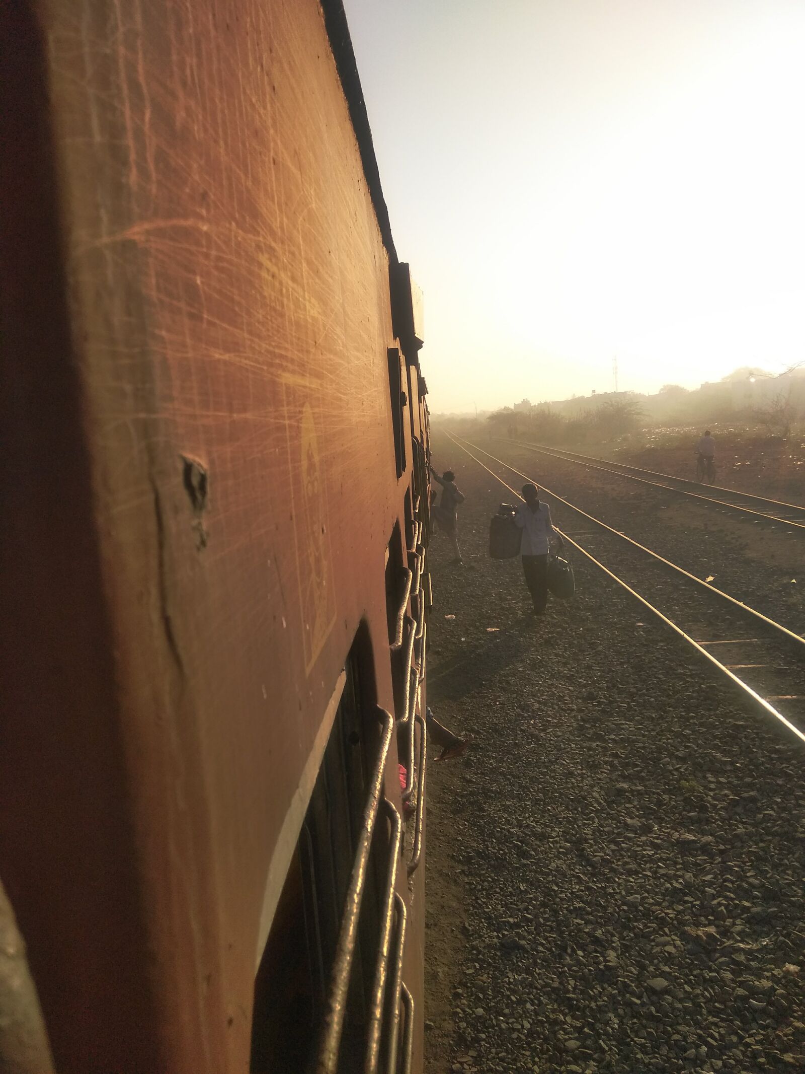 LeMobile Le X526 sample photo. Morning, train, railway station photography
