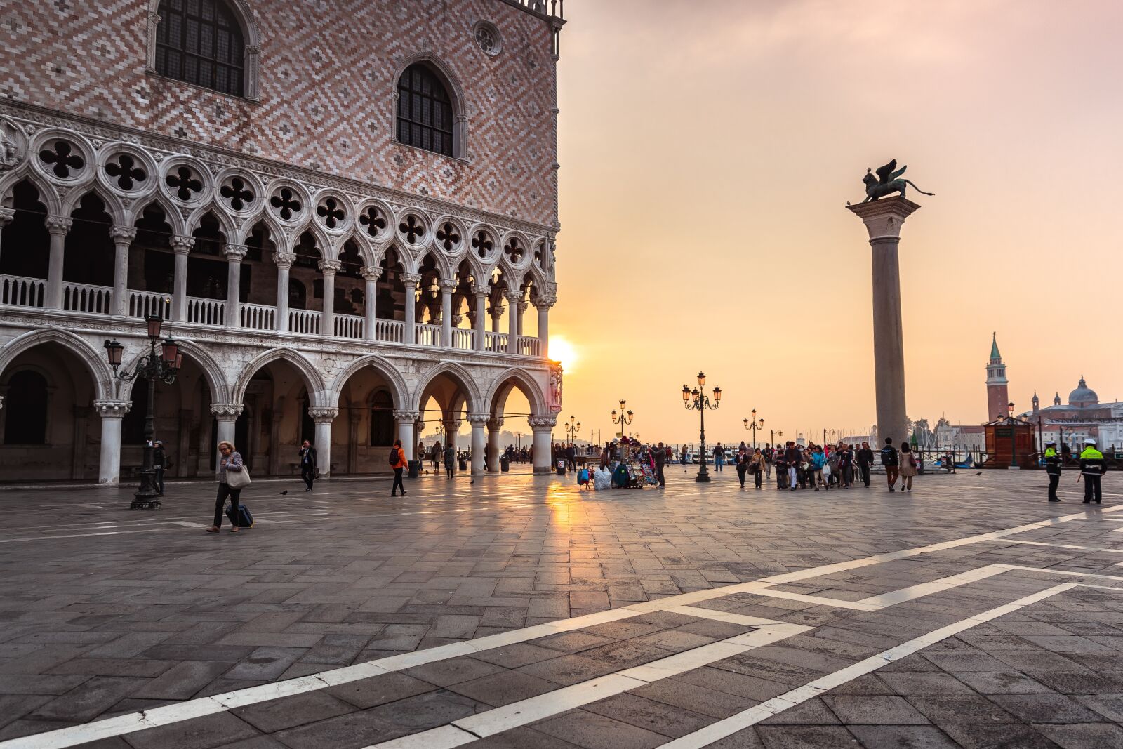 Canon EF 24-70mm F2.8L II USM sample photo. Architecture, travel, outdoors photography