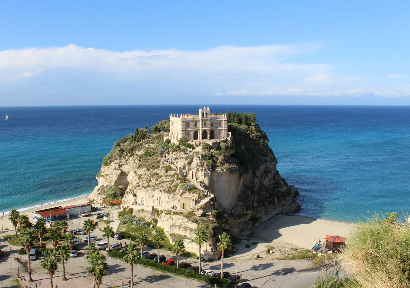 Canon EOS 700D (EOS Rebel T5i / EOS Kiss X7i) sample photo. Tropea, duomo di tropea photography