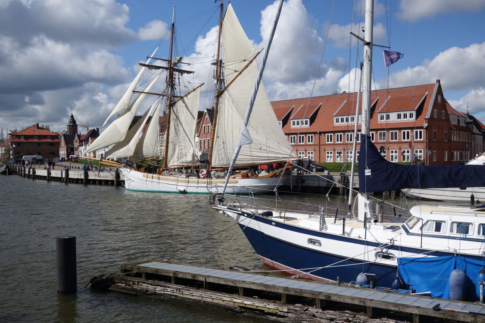 Sony Cyber-shot DSC-RX100 II sample photo. Sailing boat, happiness city photography