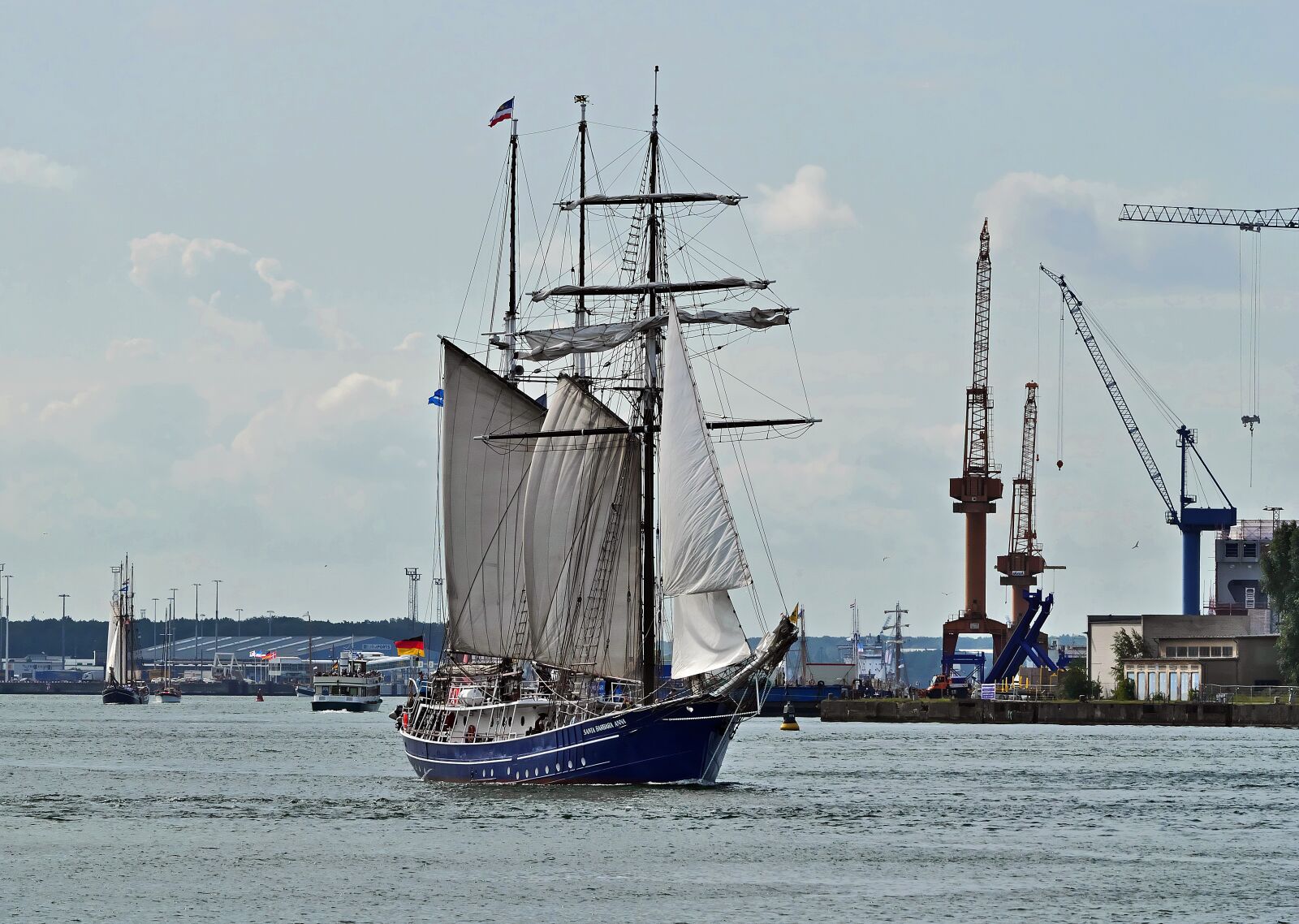 Panasonic Lumix DC-G9 sample photo. Tall ship, rostock, port photography