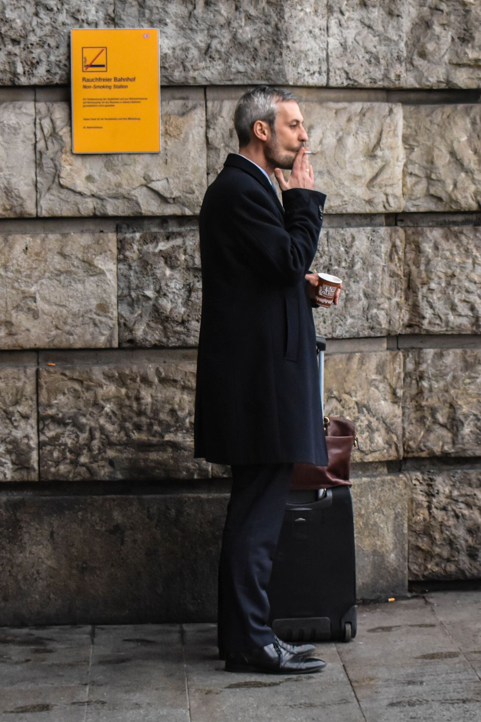Nikon D3400 sample photo. Smoking, railway, train photography